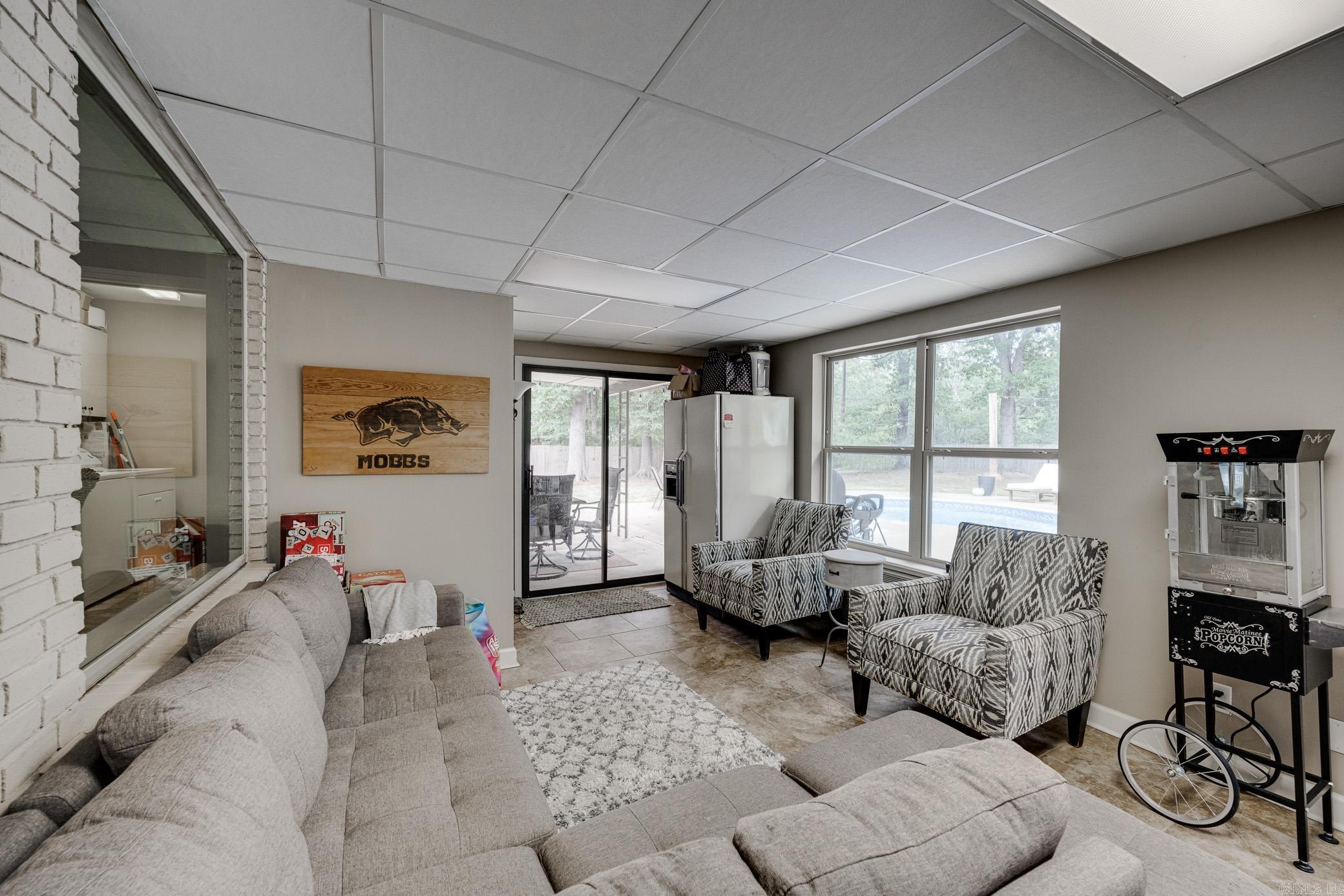 WEST GATE - Residential