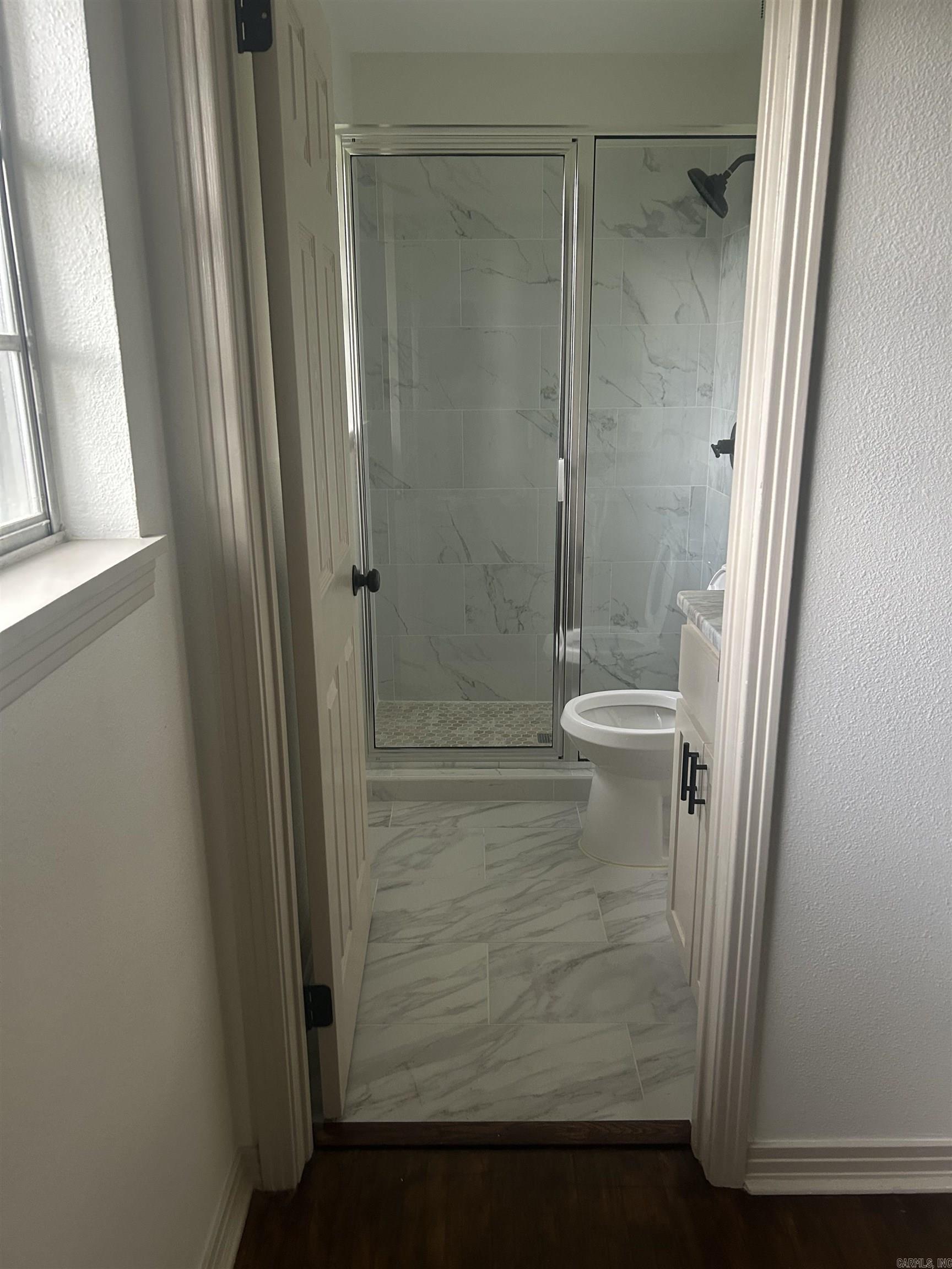 TWIN LAKES - Residential