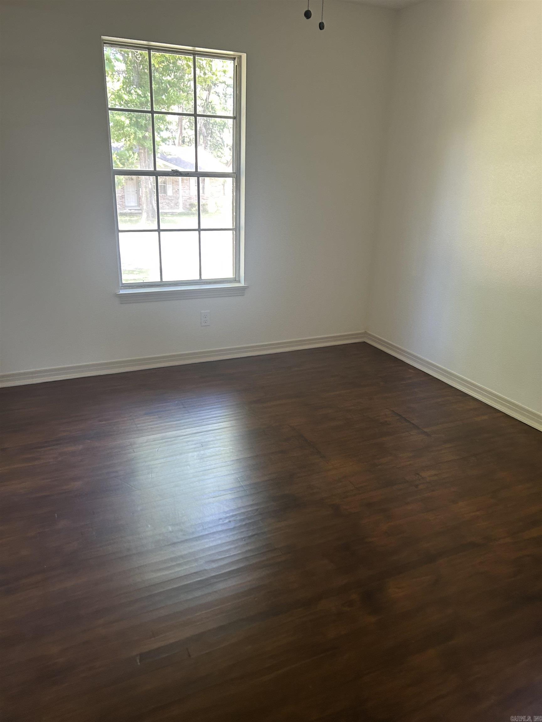 TWIN LAKES - Residential