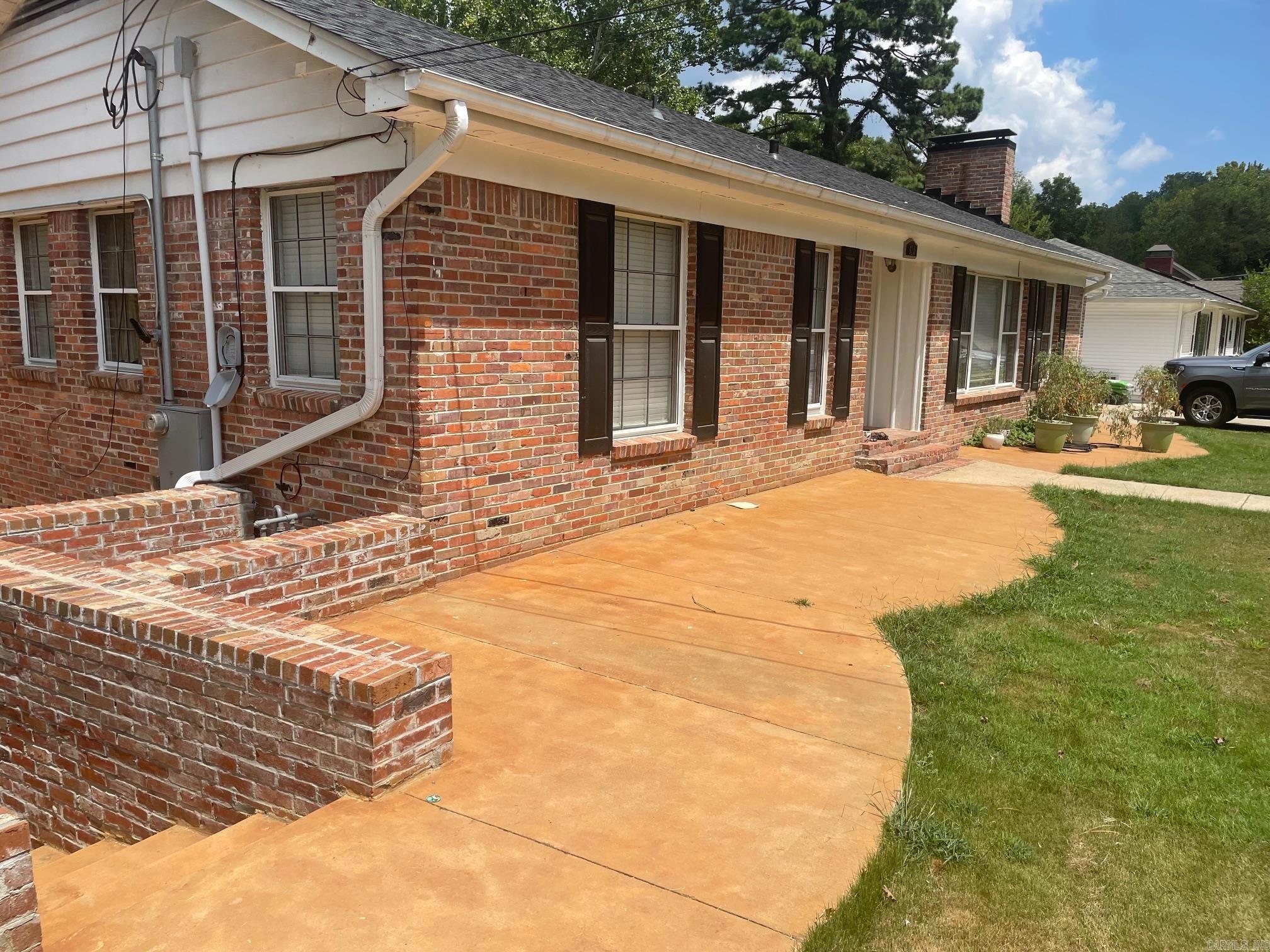 nil - Residential Lease