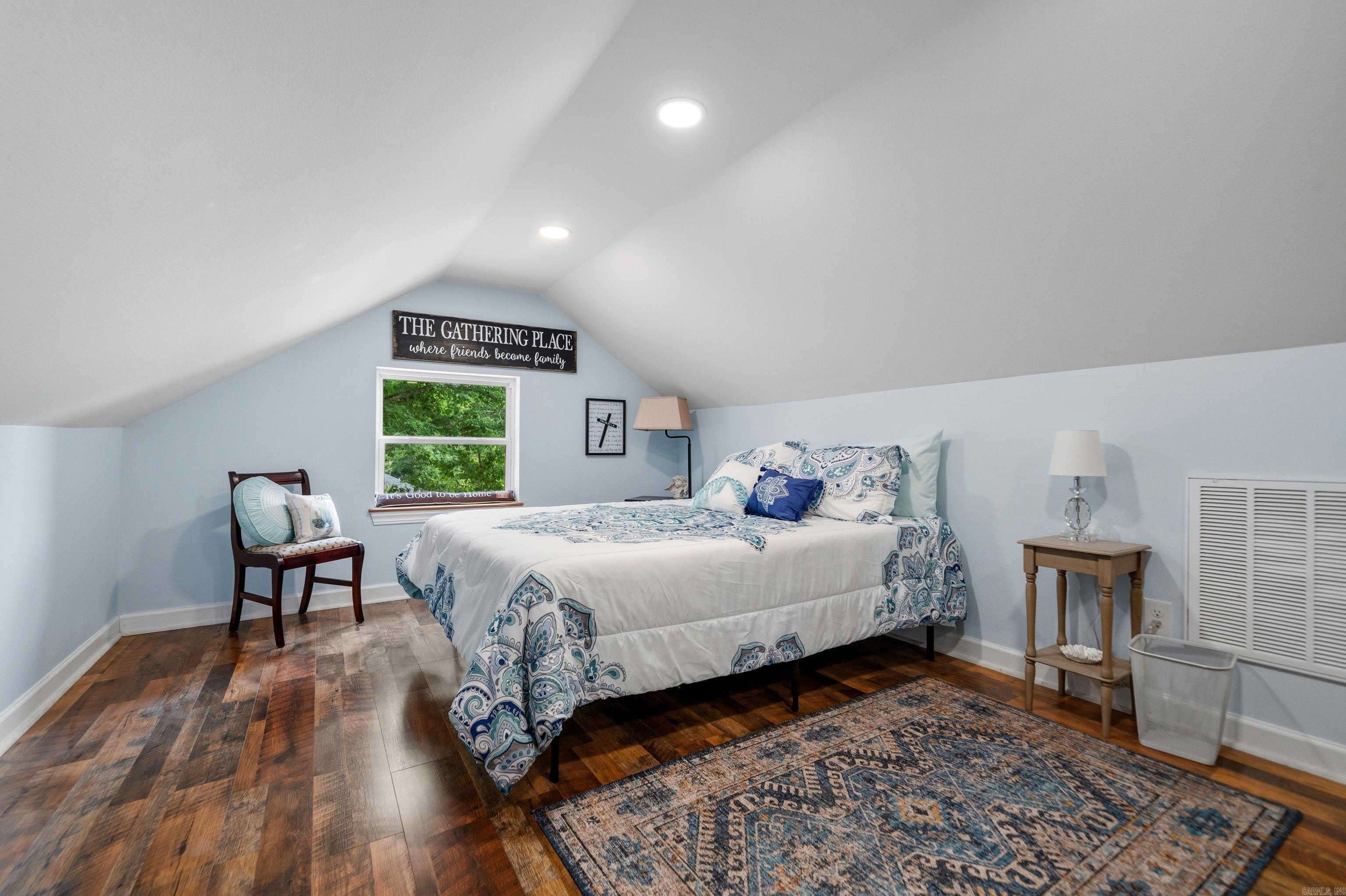 CHEROKEE BEACH LAKE ESTATES - Residential