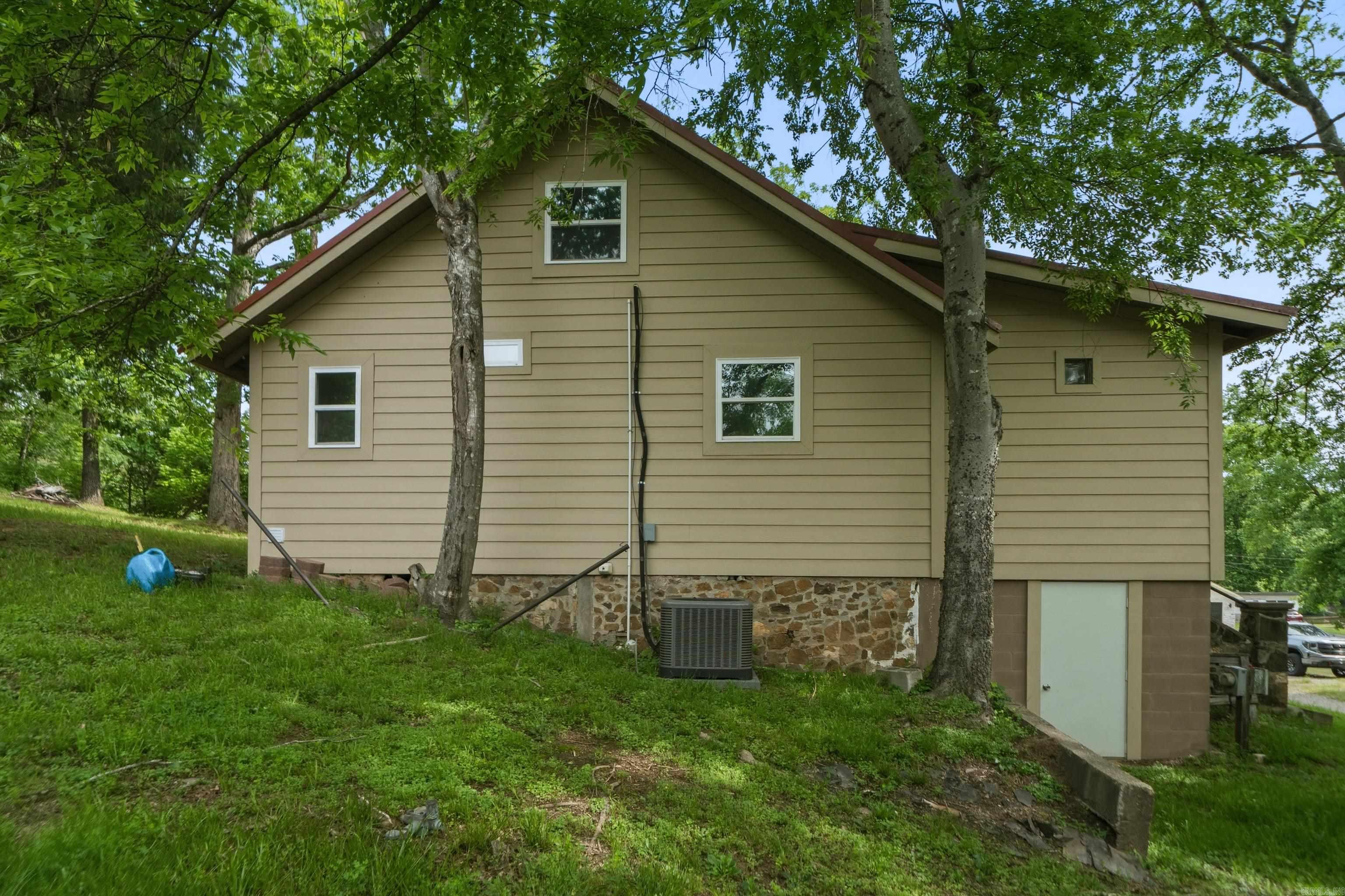CHEROKEE BEACH LAKE ESTATES - Residential