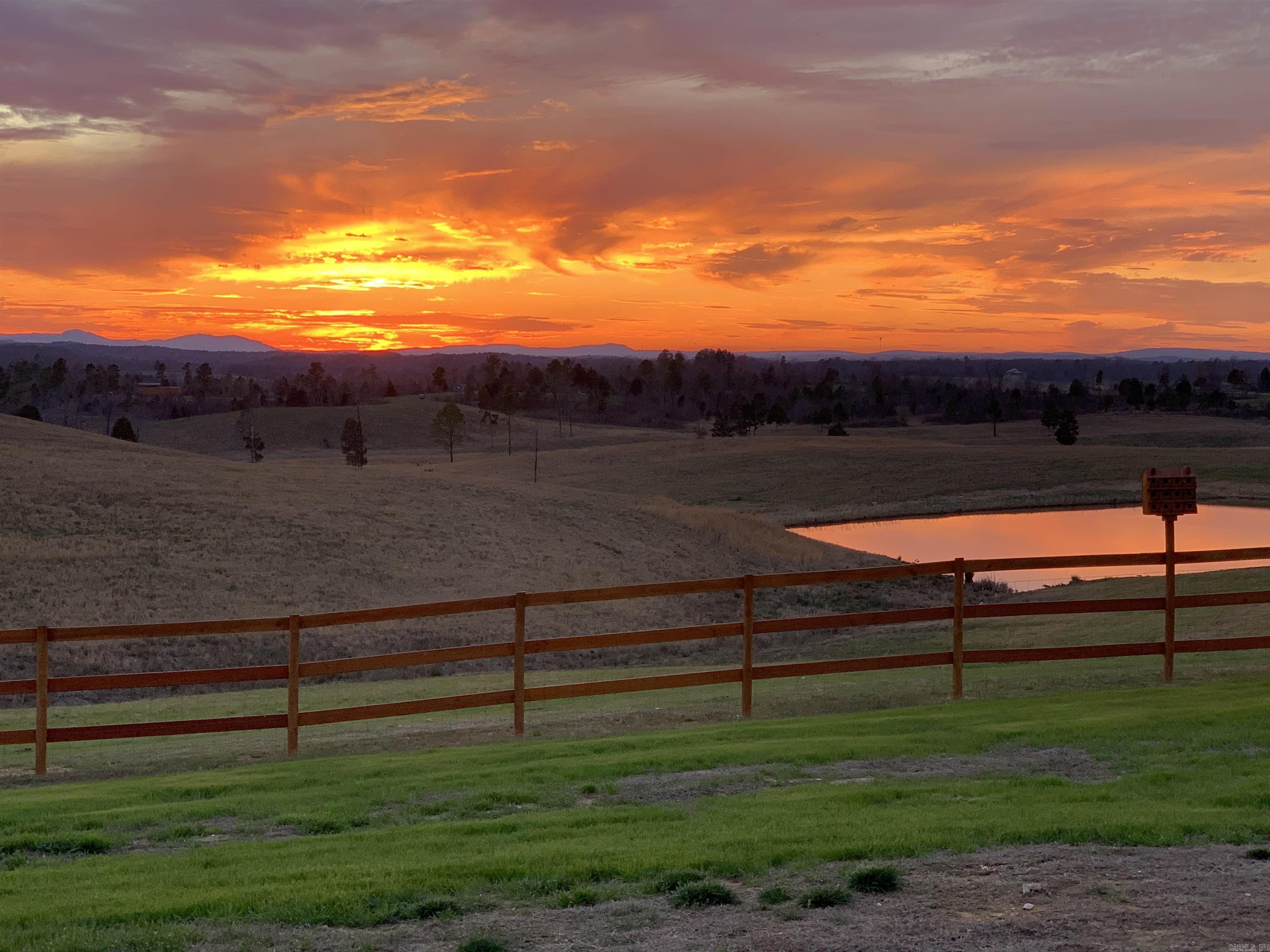 LONSDALE - CITY - Residential
