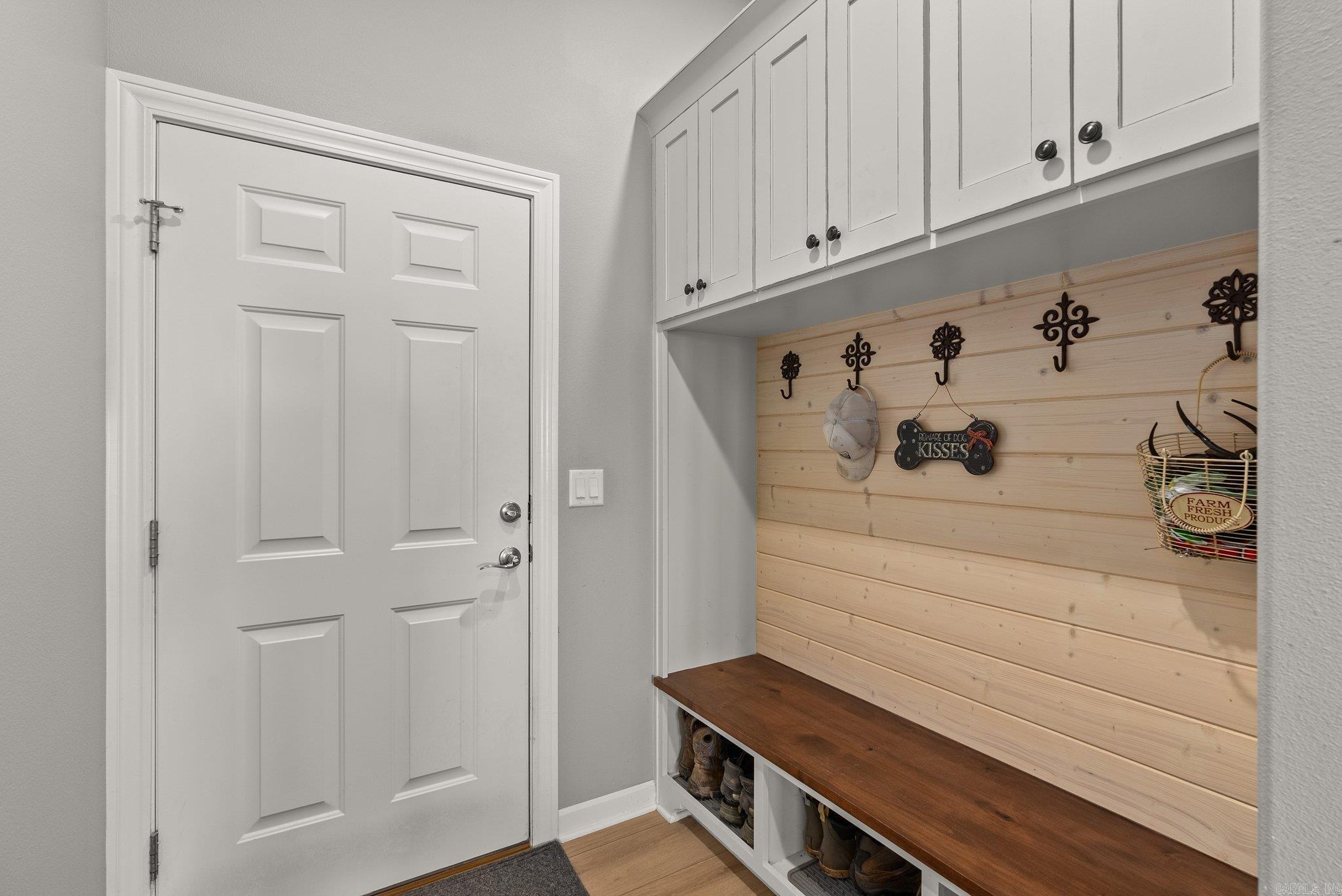 LONSDALE - CITY - Residential