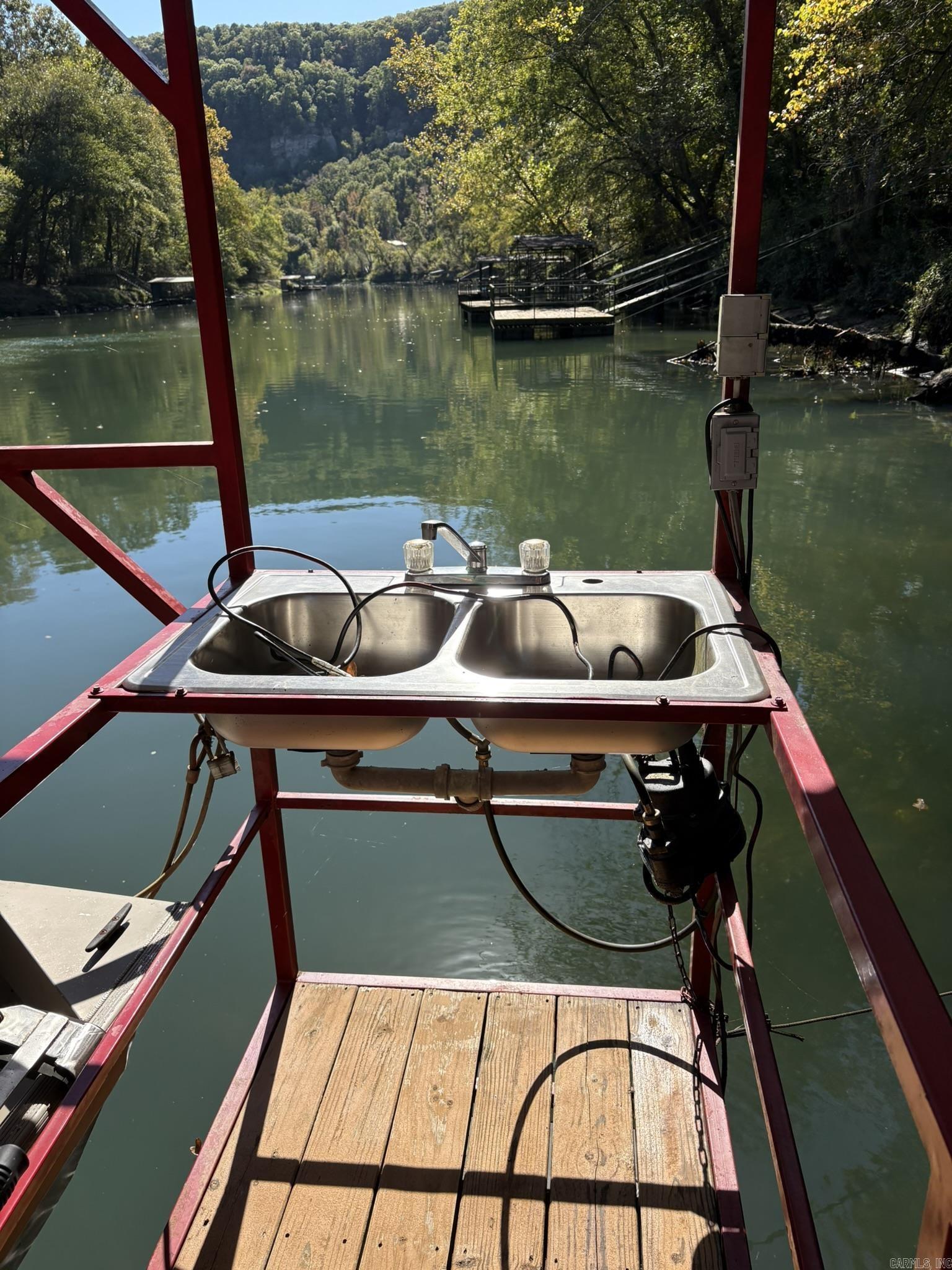 RED RIVER VALLEY - RIVER - Residential