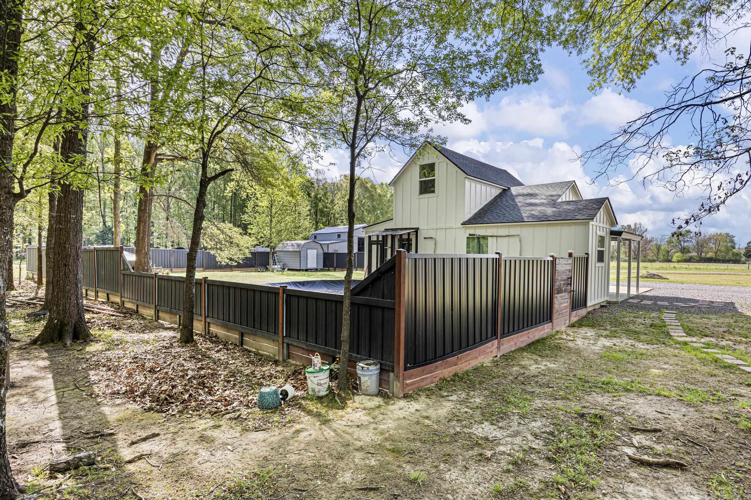 Metes & Bounds - Residential