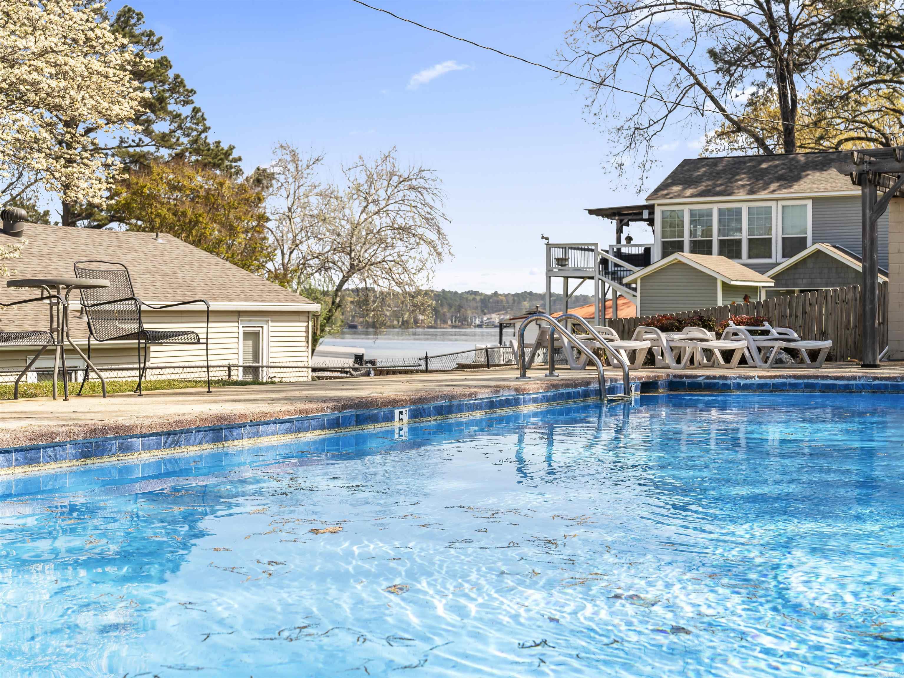 LAKELAND LODGE HPR - Residential