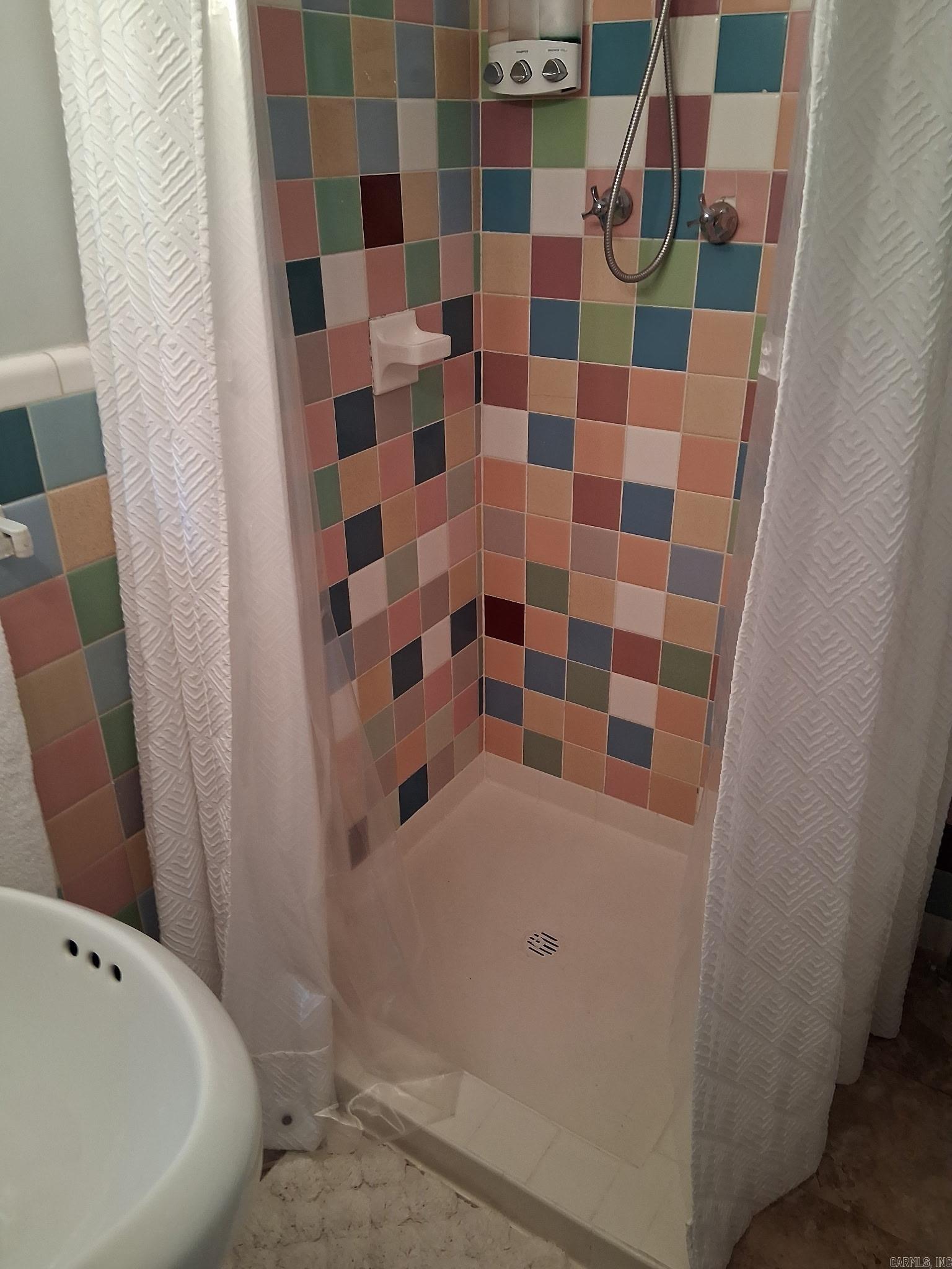 LAKELAND LODGE HPR - Residential