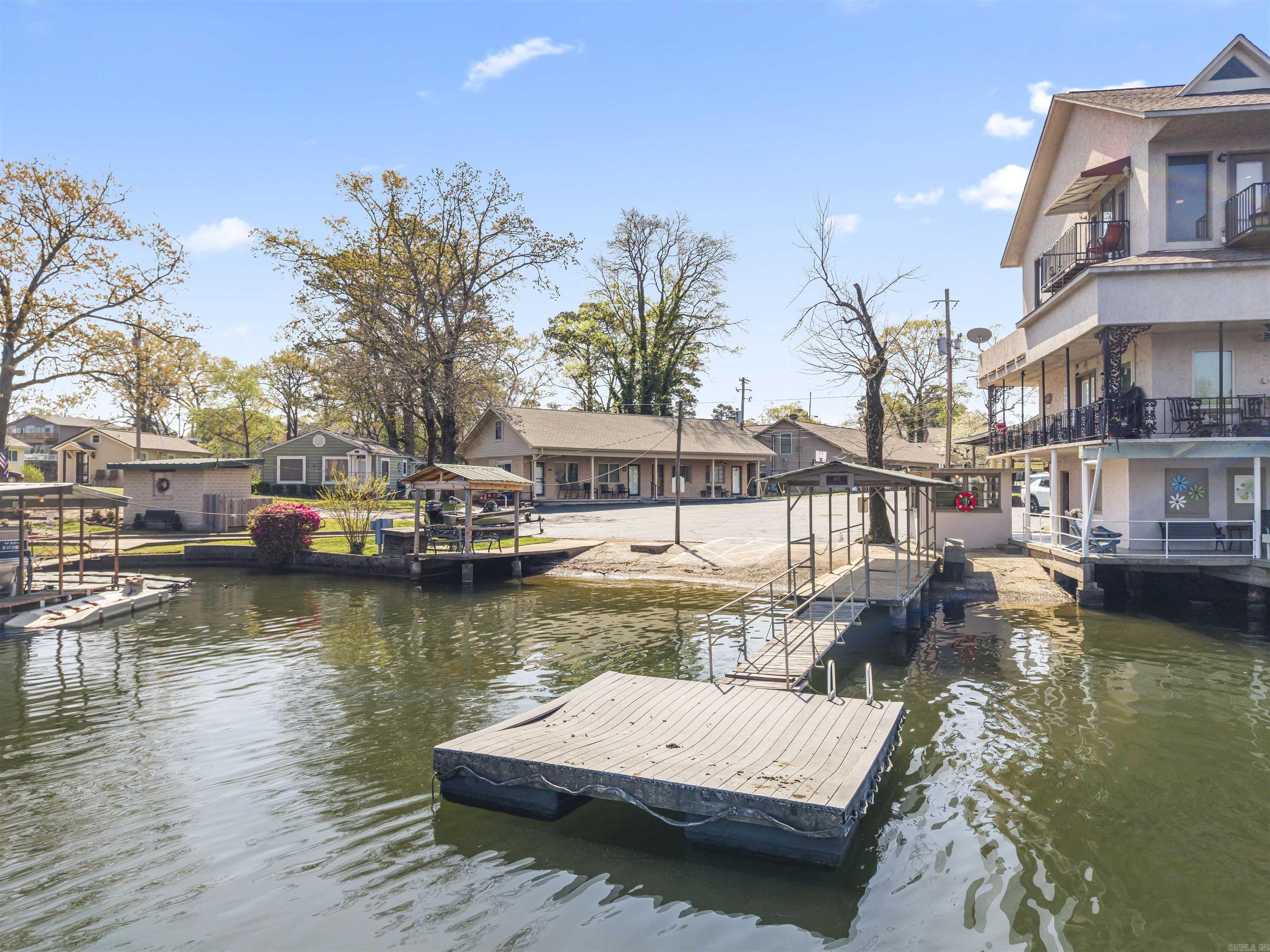 LAKELAND LODGE HPR - Residential