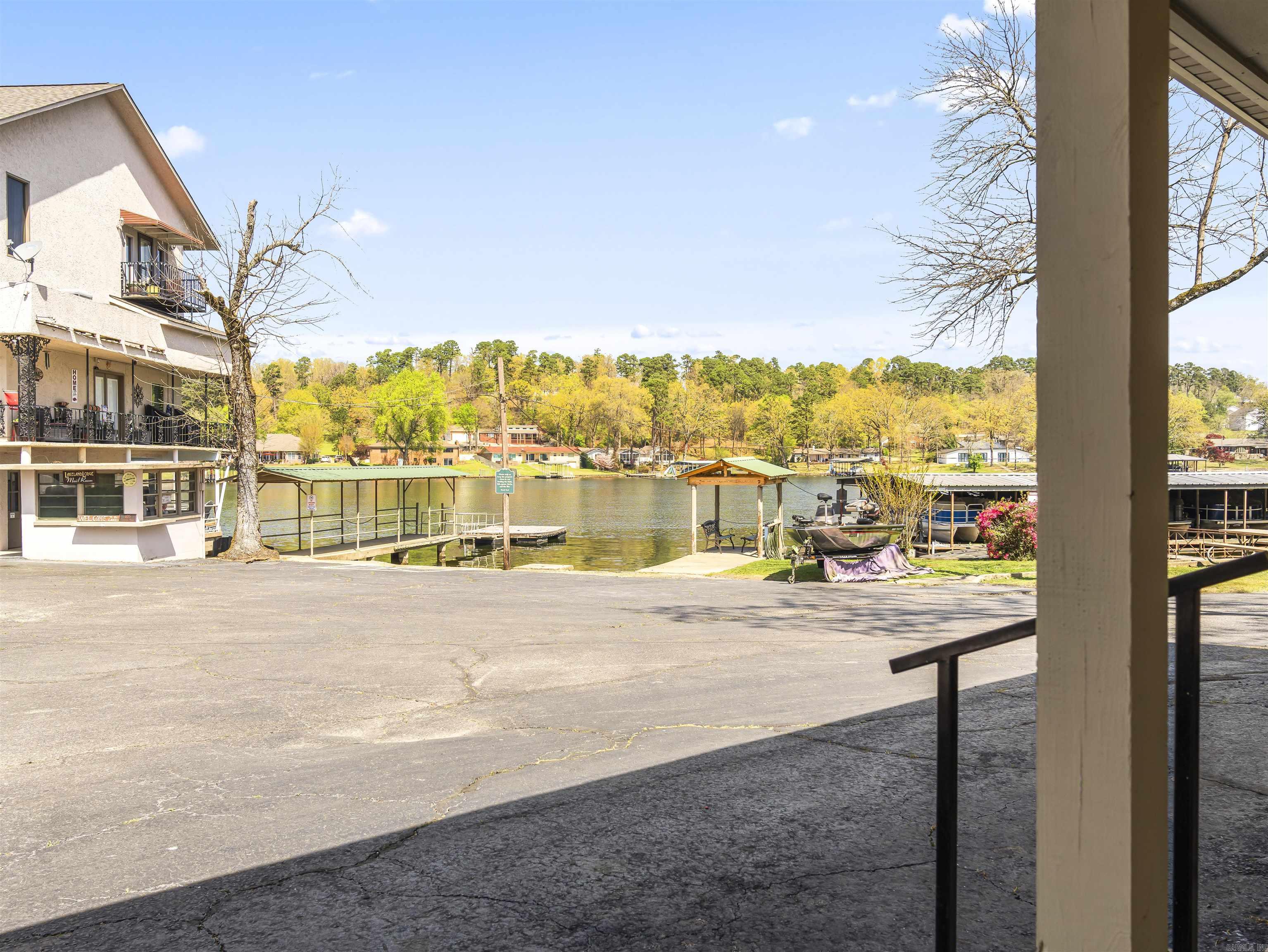 LAKELAND LODGE HPR - Residential