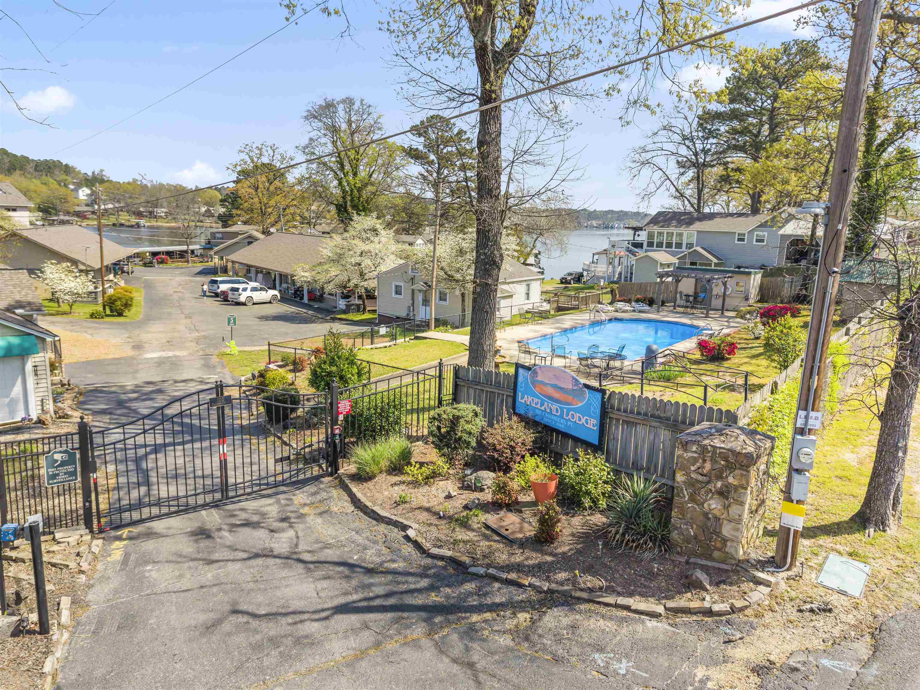 LAKELAND LODGE HPR - Residential