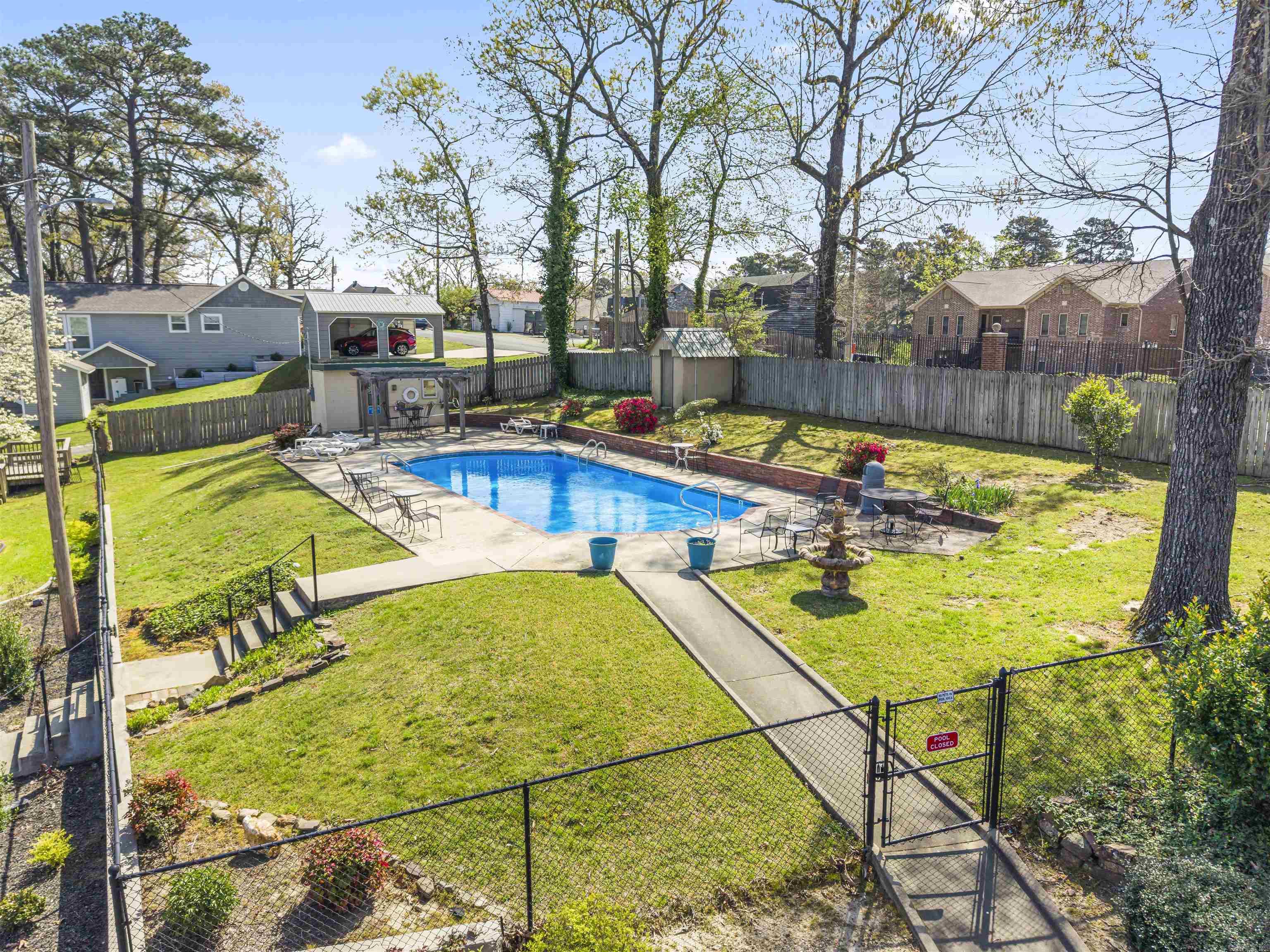 LAKELAND LODGE HPR - Residential