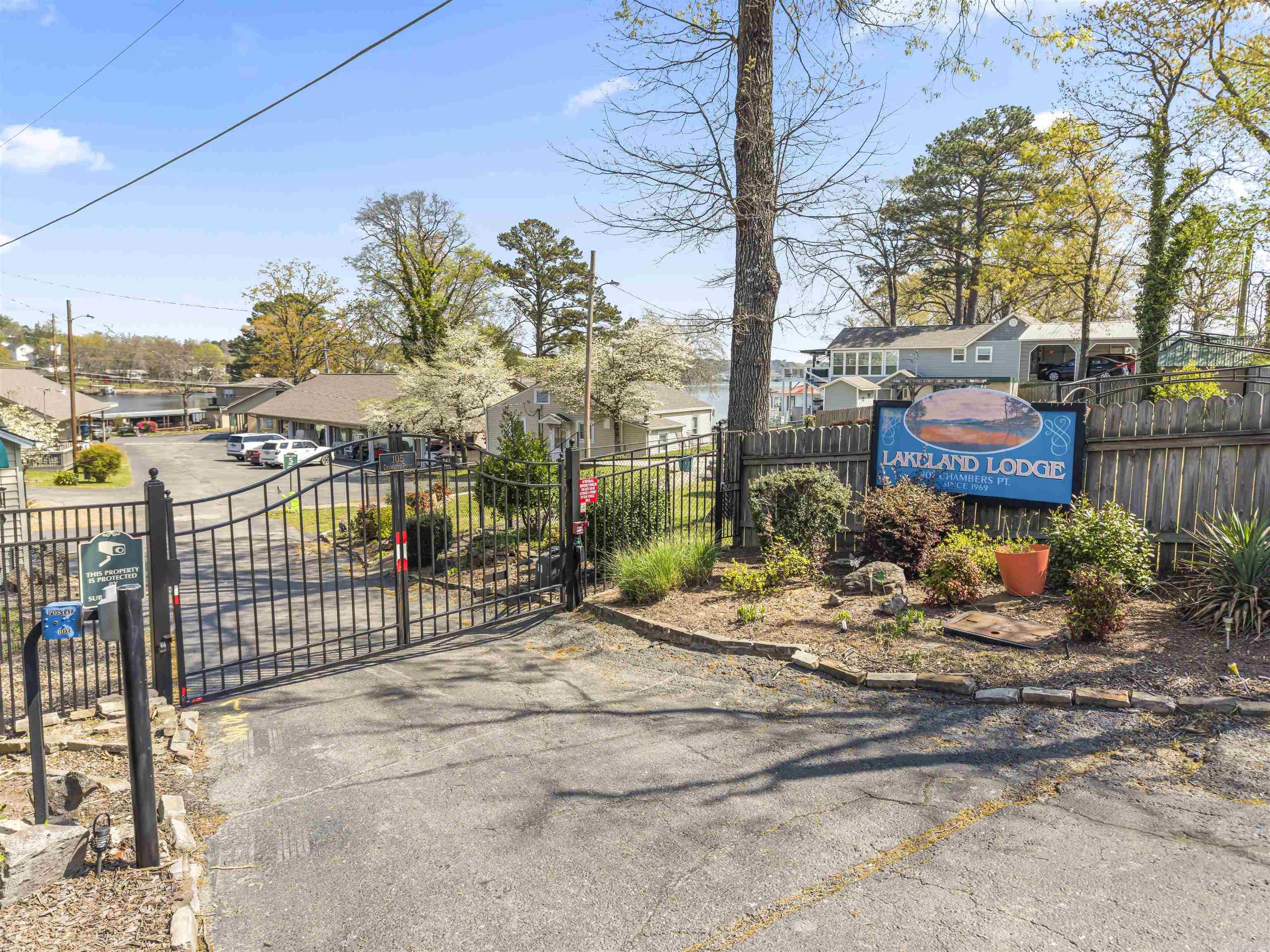 LAKELAND LODGE HPR - Residential