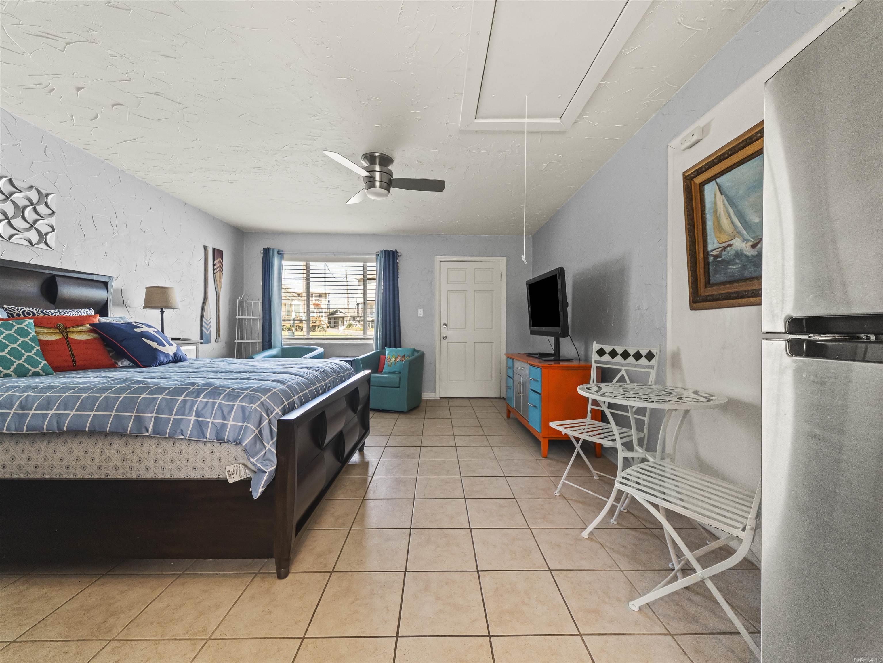 LAKELAND LODGE HPR - Residential