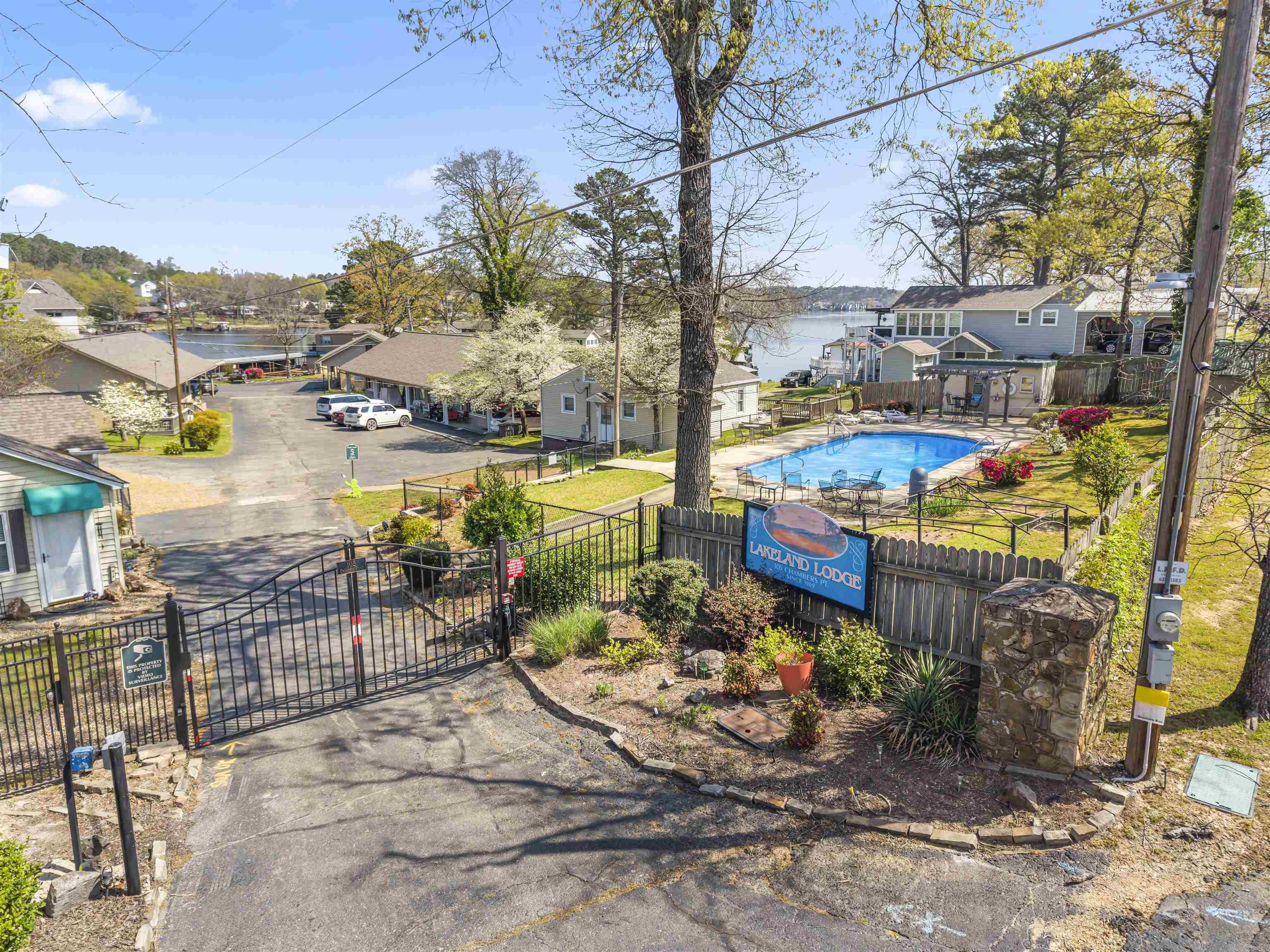 LAKELAND LODGE HPR - Residential