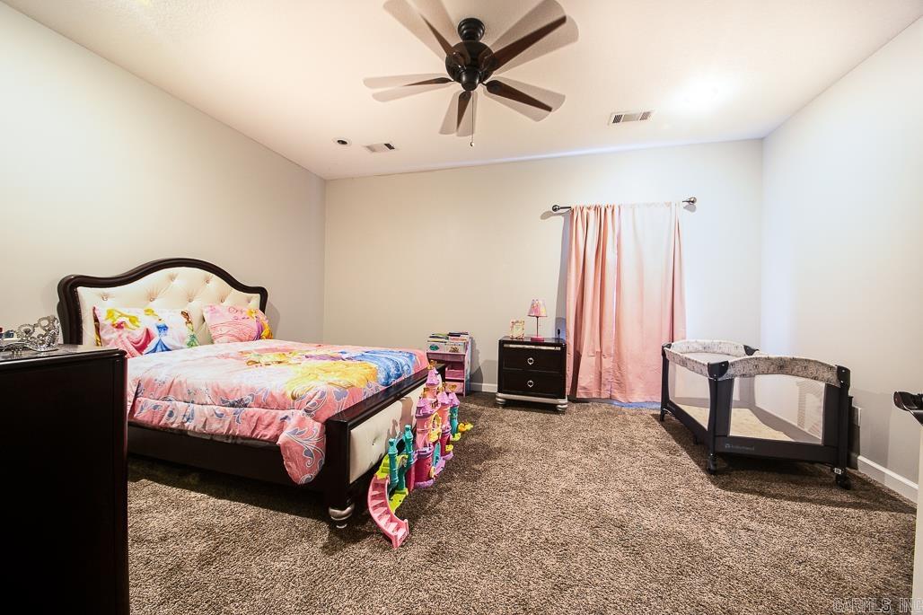 THE PARK ON MT SPRINGS - Residential