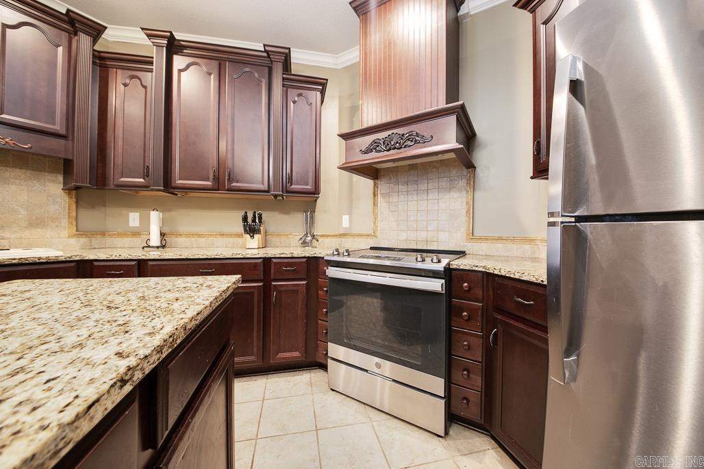 THE PARK ON MT SPRINGS - Residential