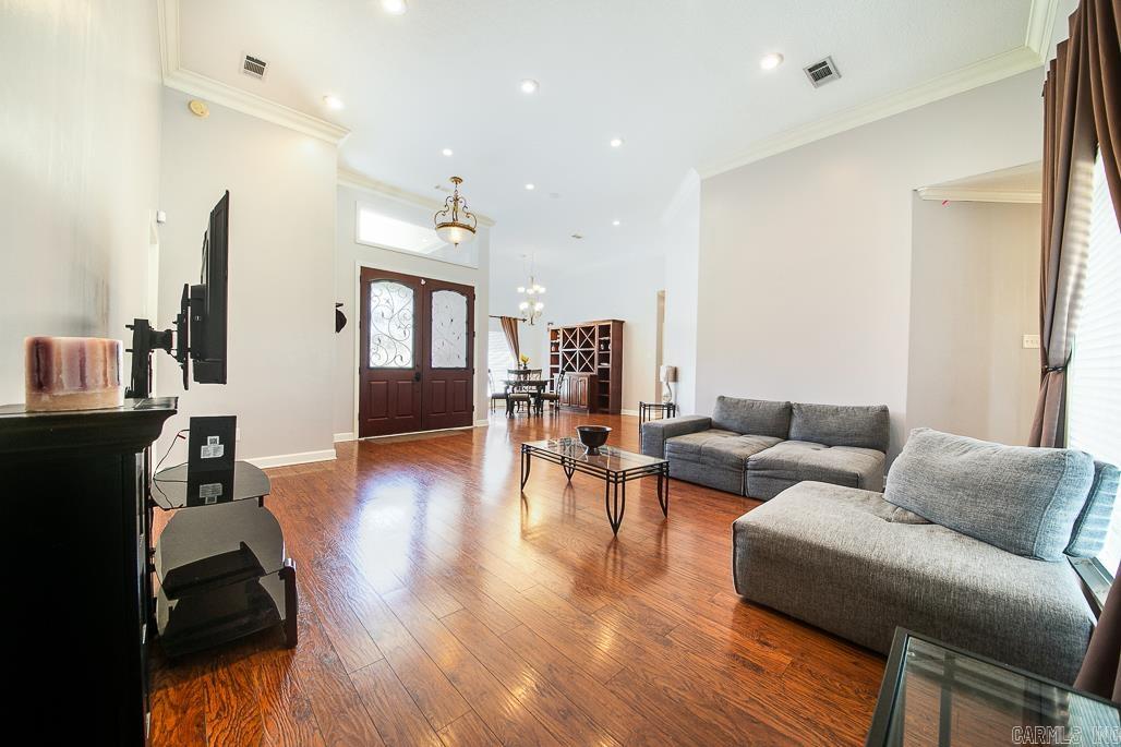 THE PARK ON MT SPRINGS - Residential