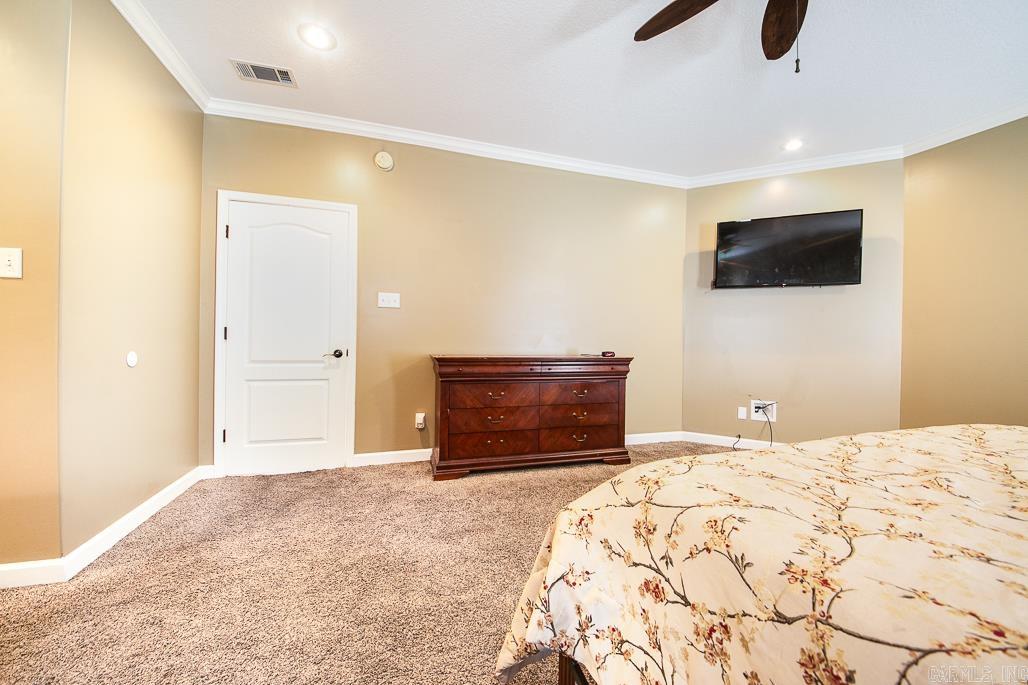 THE PARK ON MT SPRINGS - Residential