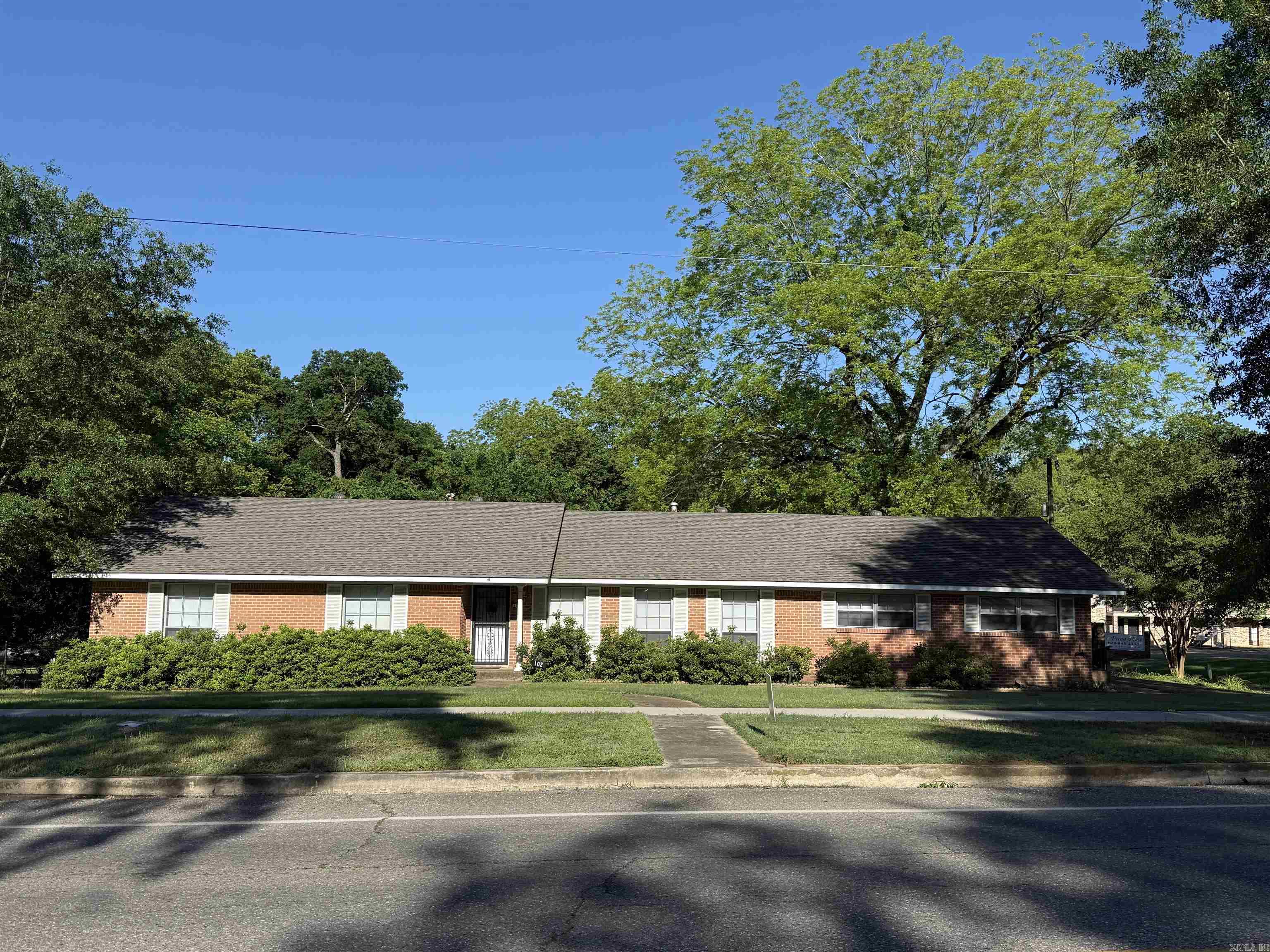 Located in the Heart of Nashville, the brick home has lots to offer. Approx 2,860 sq ft of living space, 3 bedrooms and 2 full baths. Large formal living/dining room, kitchen with breakfast nook, built in buffet, lots of cabinet space, wall oven and electric stove top. Large entertaining den, extra storage rooms and oversized laundry room. Screened in covered back porch, single garage, wood privacy fenced backyard. CH/CA, city water, city sewer, newer roof and storage building. Contact our office for more details or to schedule a viewing.
