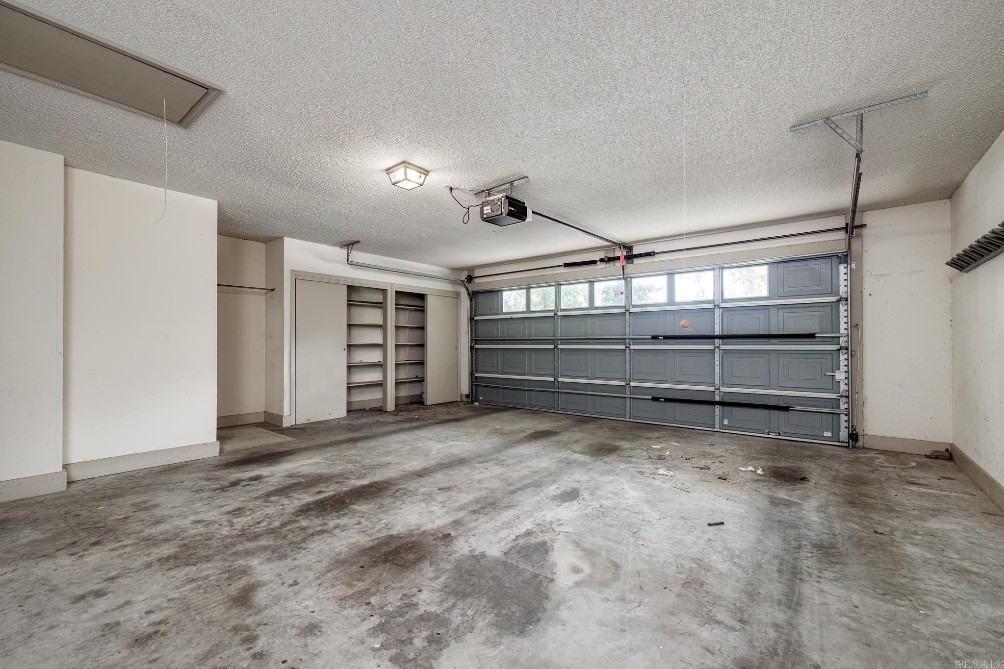 BALLESTEROS - Residential