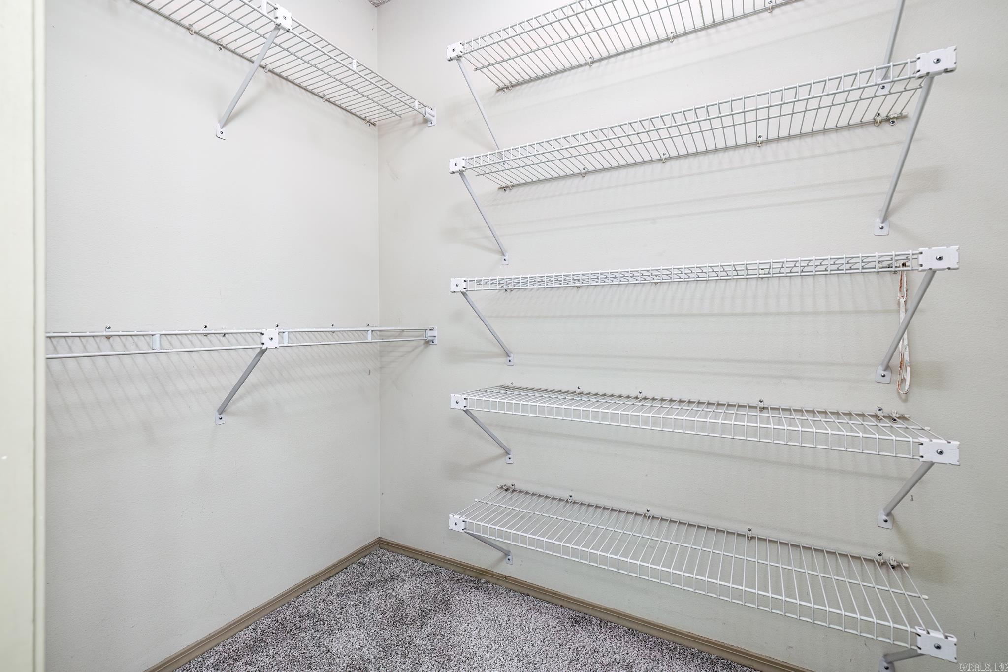 BALLESTEROS - Residential