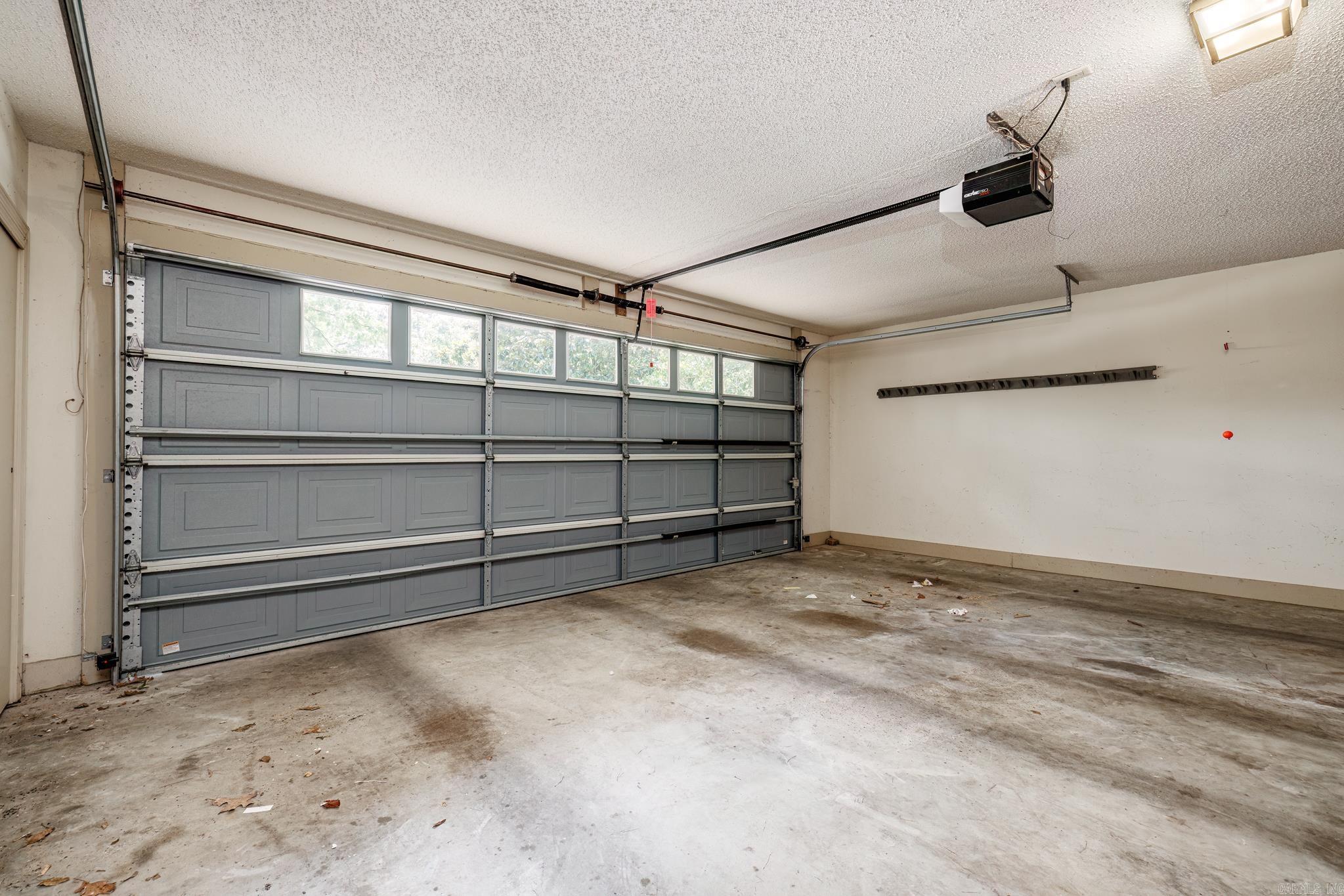 BALLESTEROS - Residential