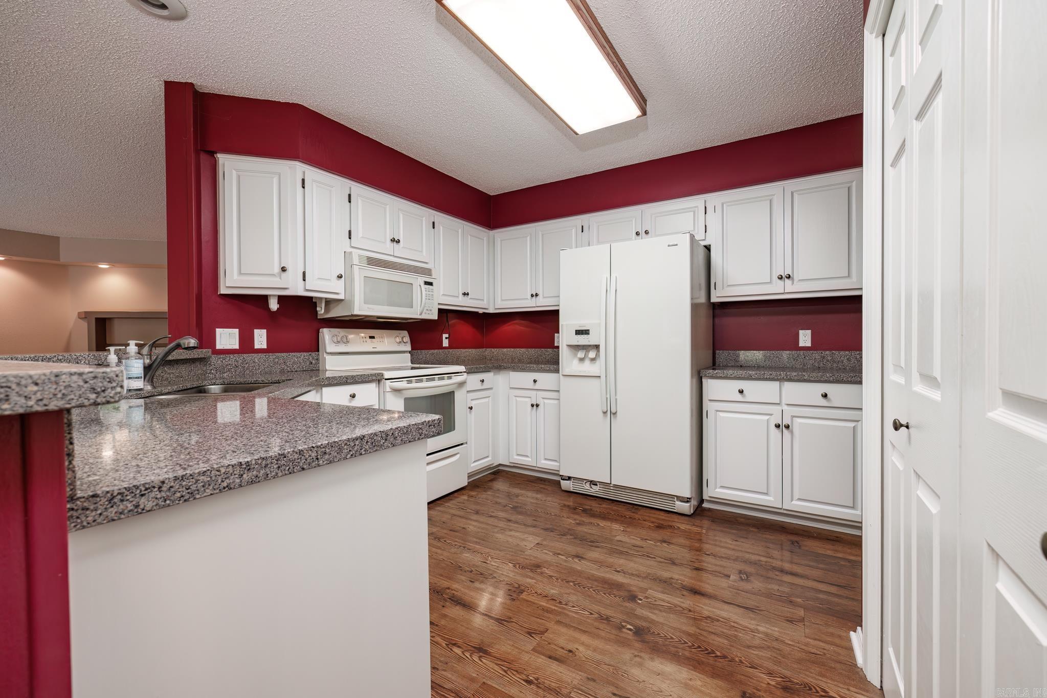 BALLESTEROS - Residential