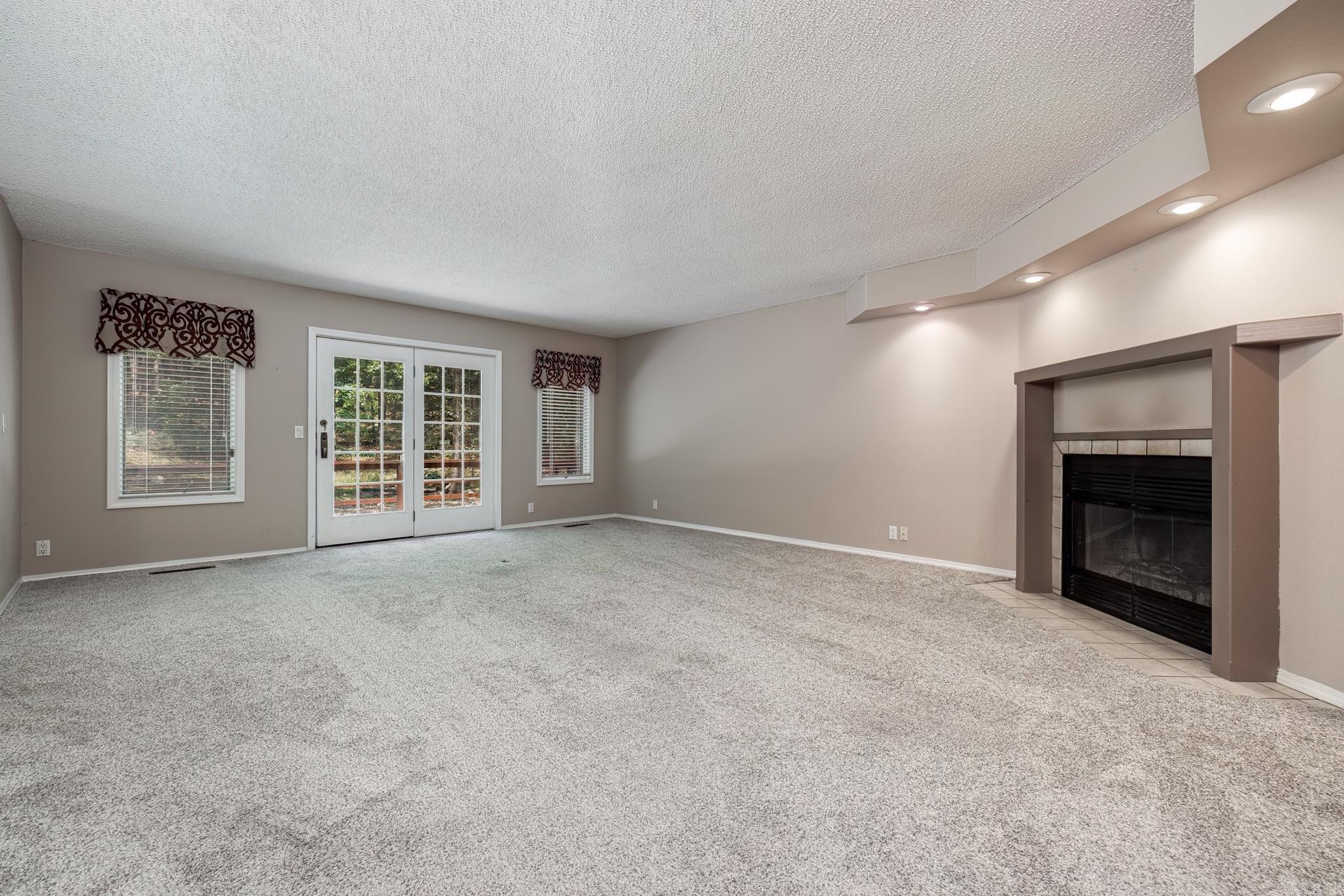 BALLESTEROS - Residential