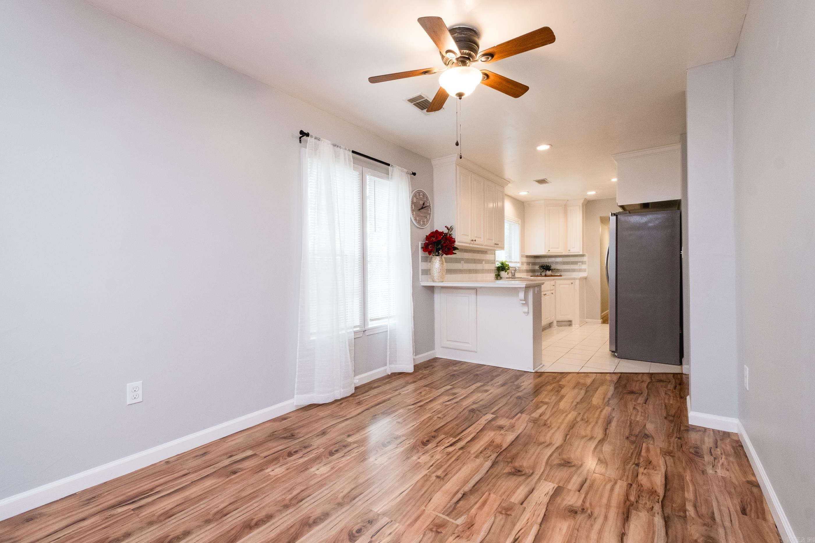 COOLWOOD - Residential