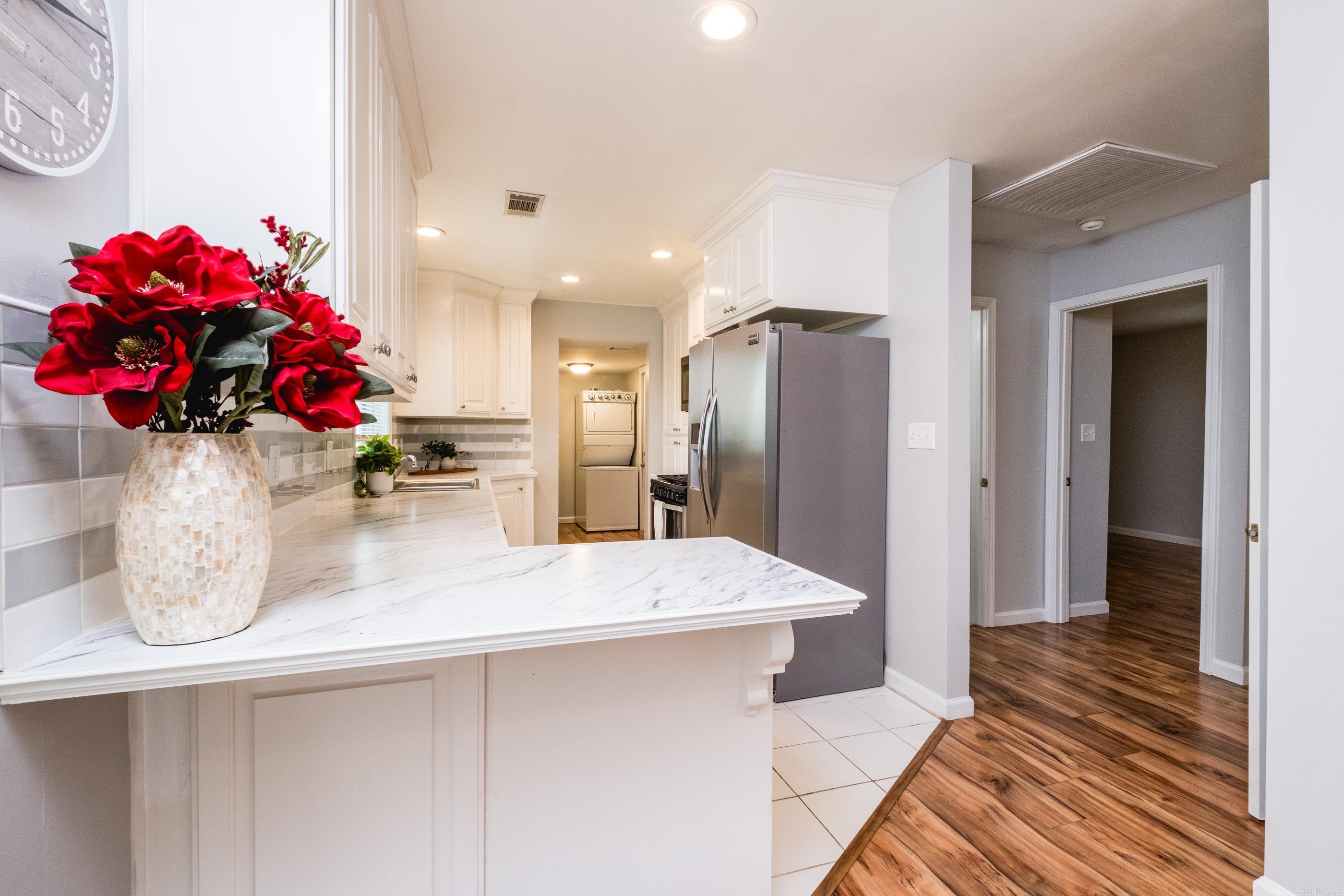 COOLWOOD - Residential