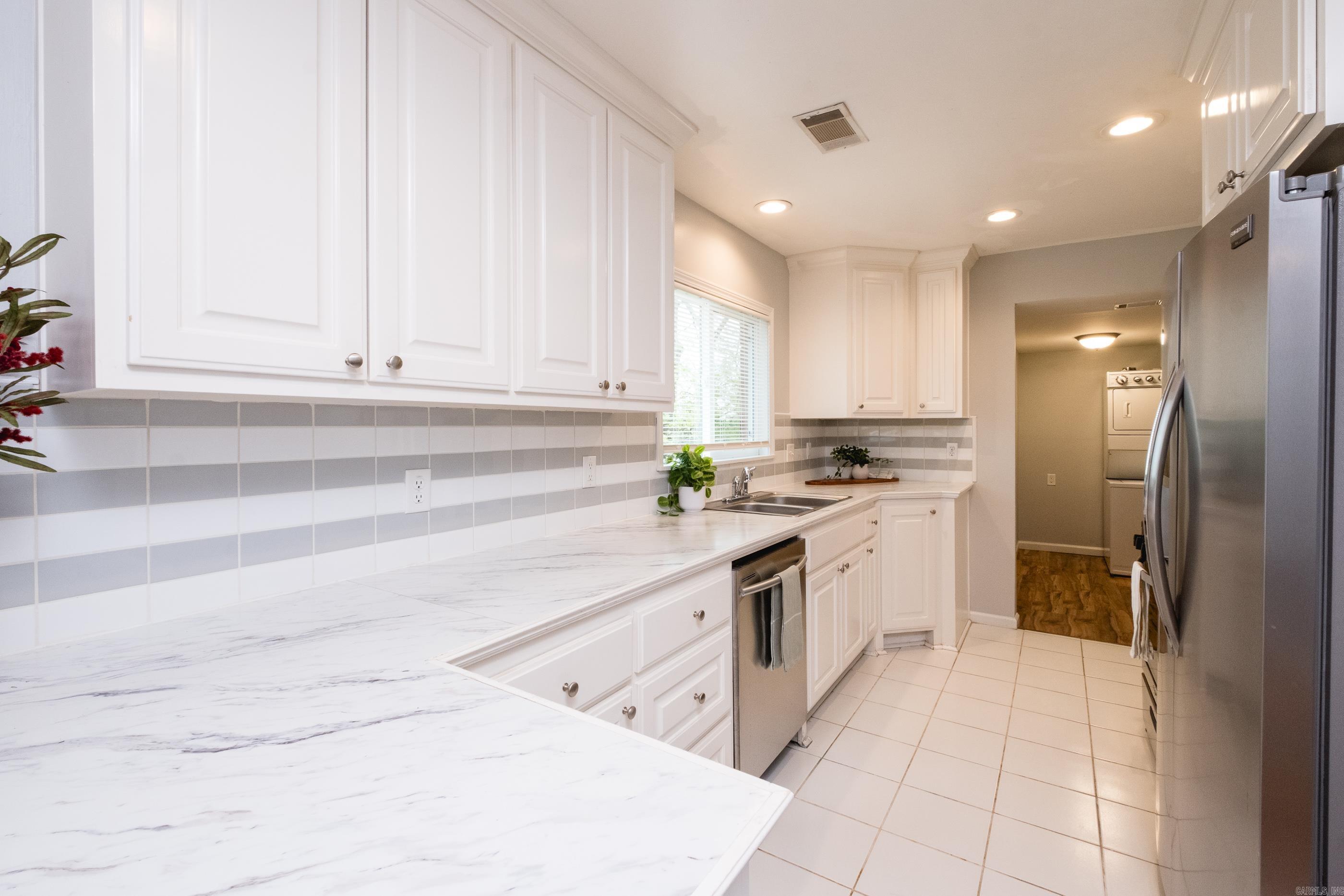 COOLWOOD - Residential