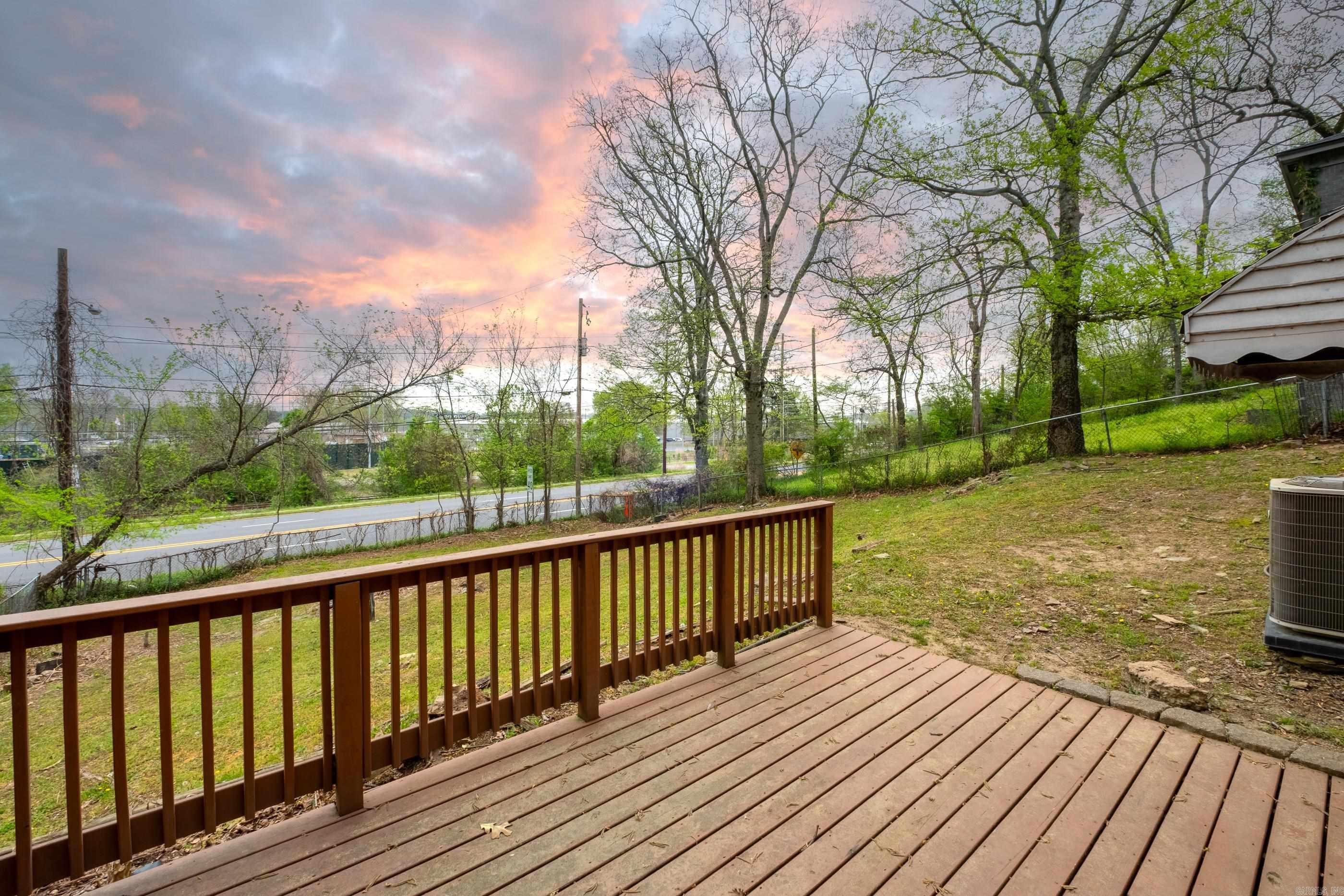 COOLWOOD - Residential