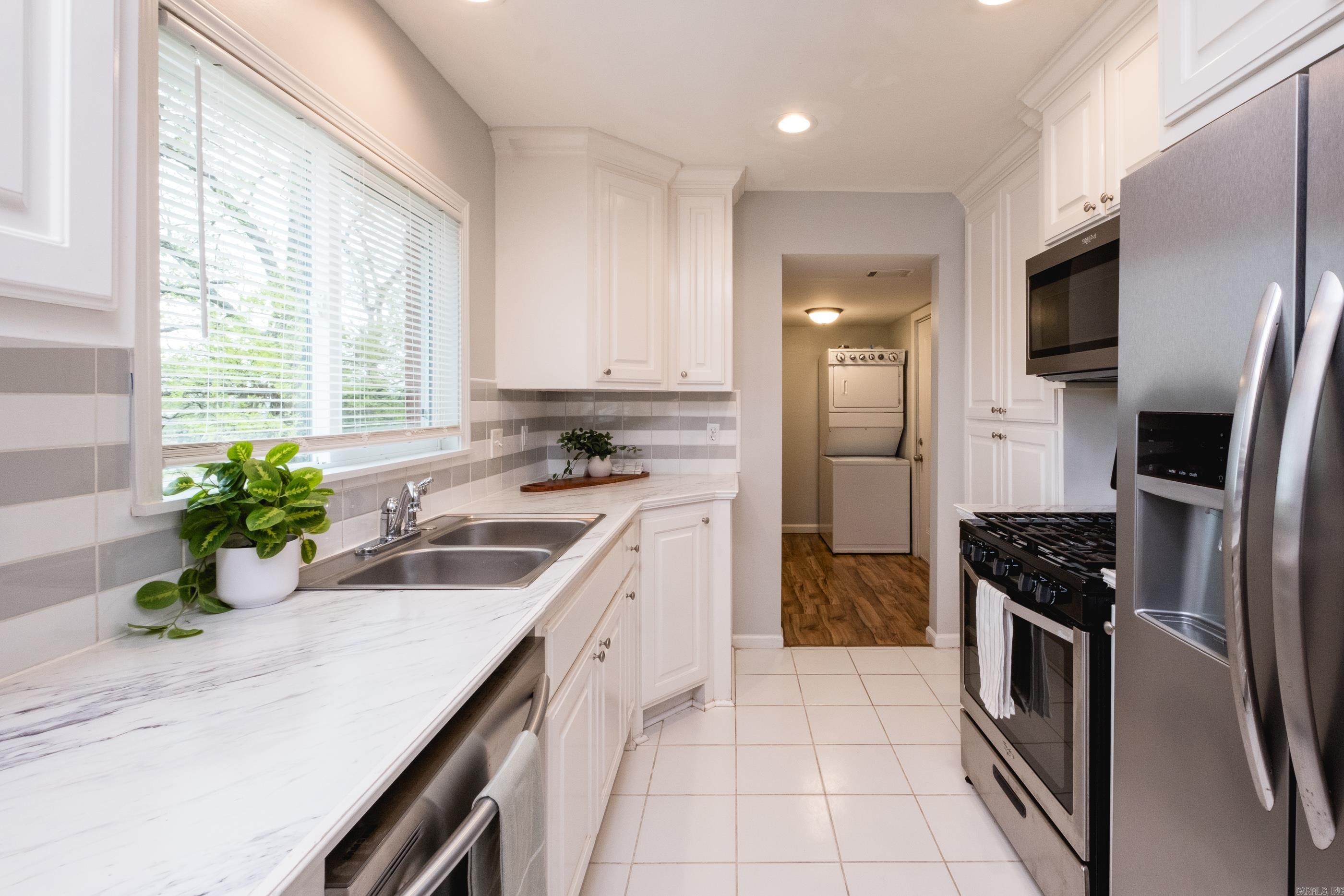 COOLWOOD - Residential