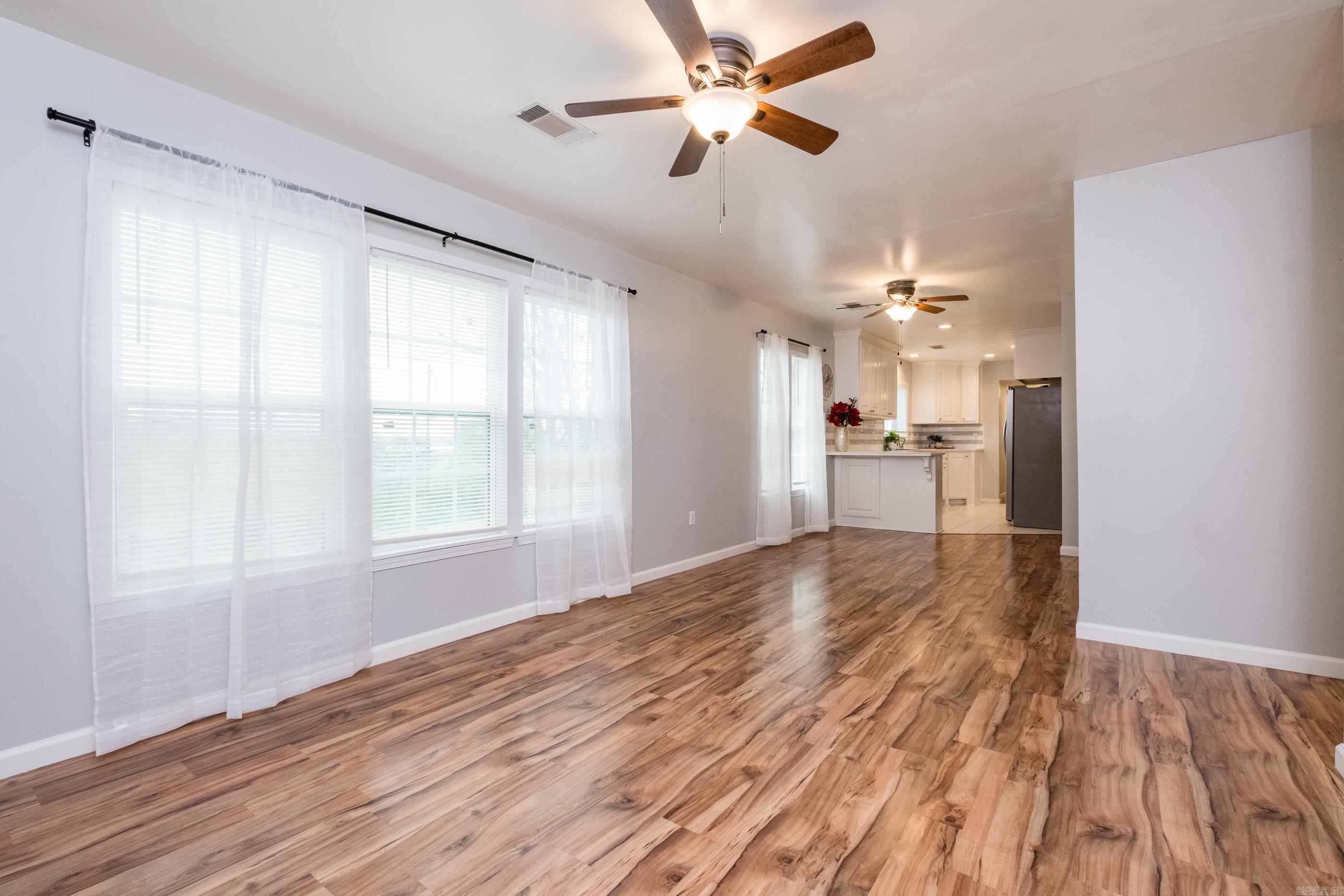 COOLWOOD - Residential