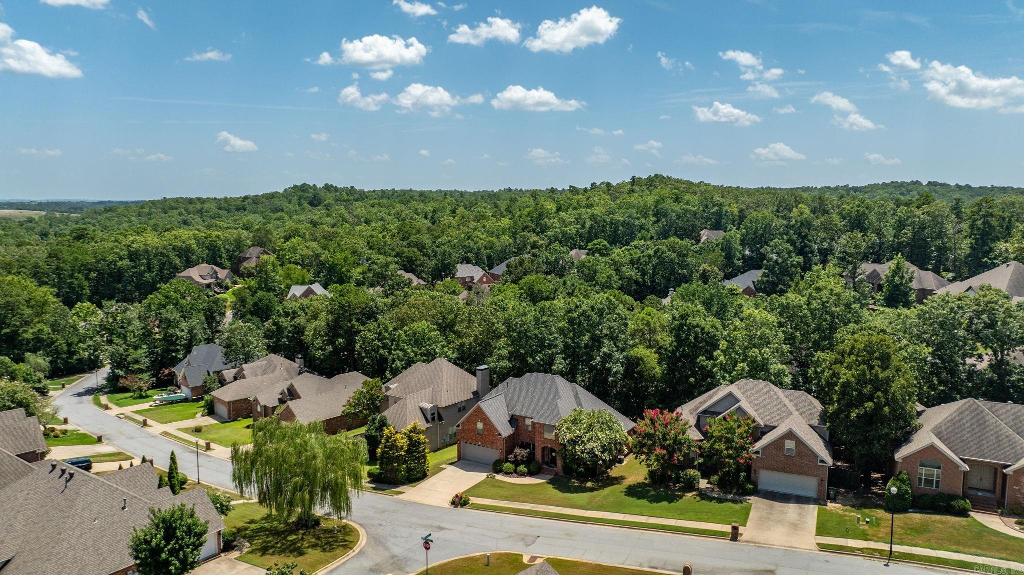 WOODLANDS EDGE - Residential