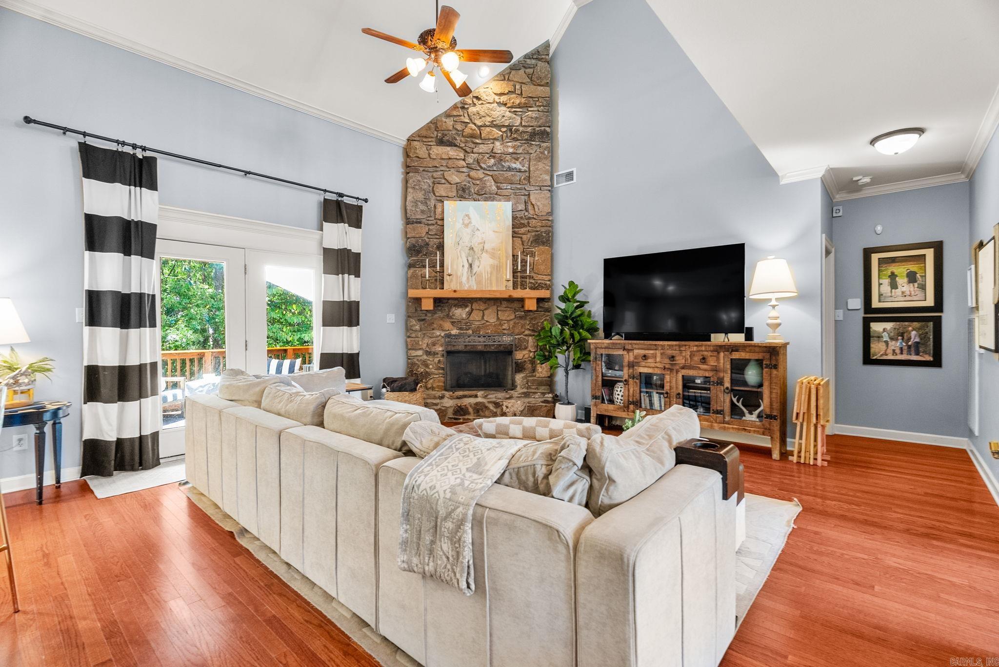 WOODLANDS EDGE - Residential