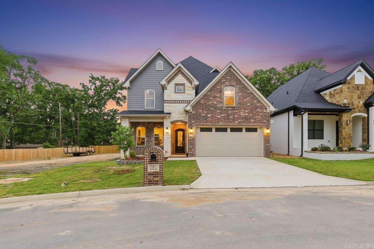 OAK GLEN - Residential