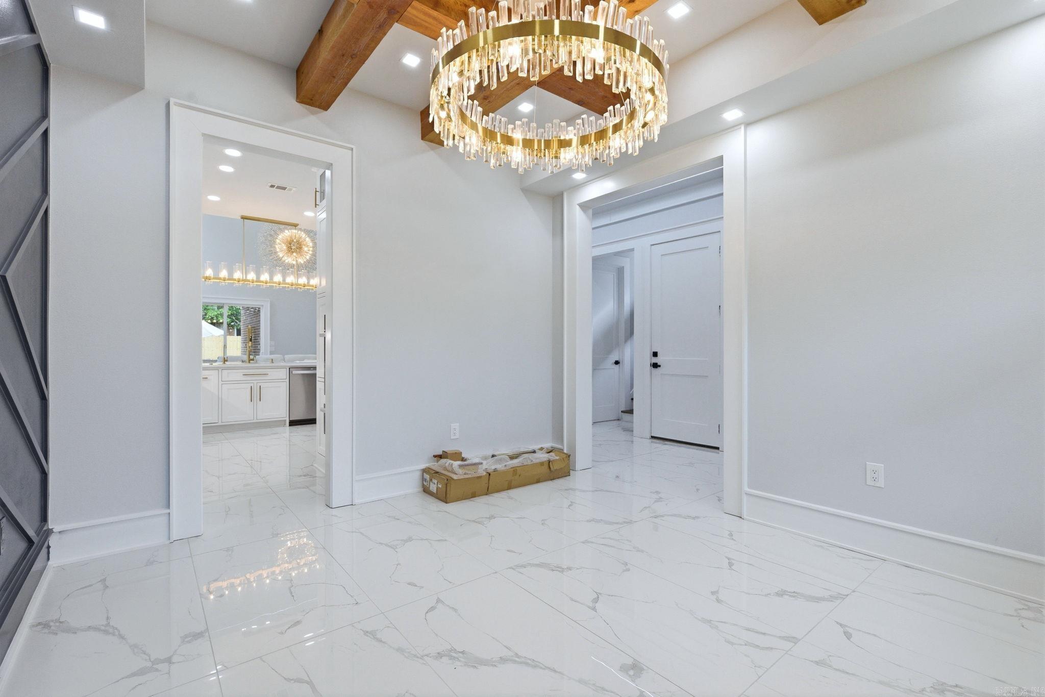 OAK GLEN - Residential
