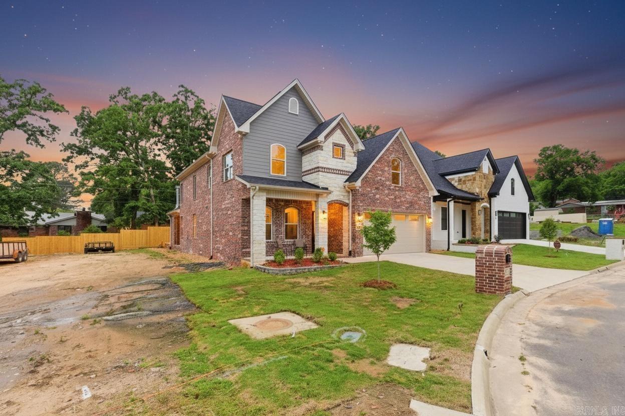 OAK GLEN - Residential
