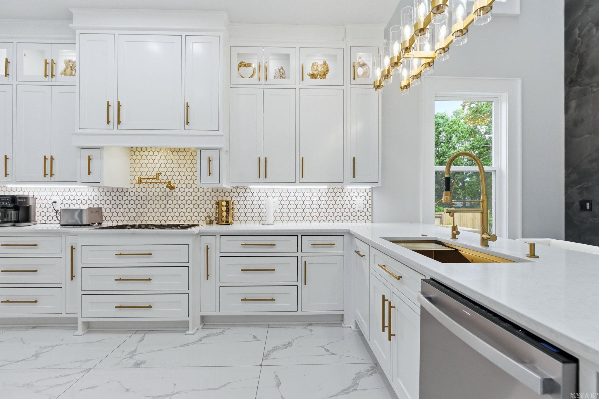 OAK GLEN - Residential