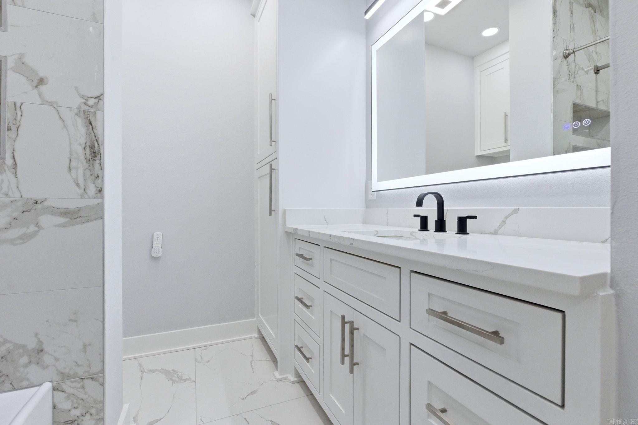 OAK GLEN - Residential