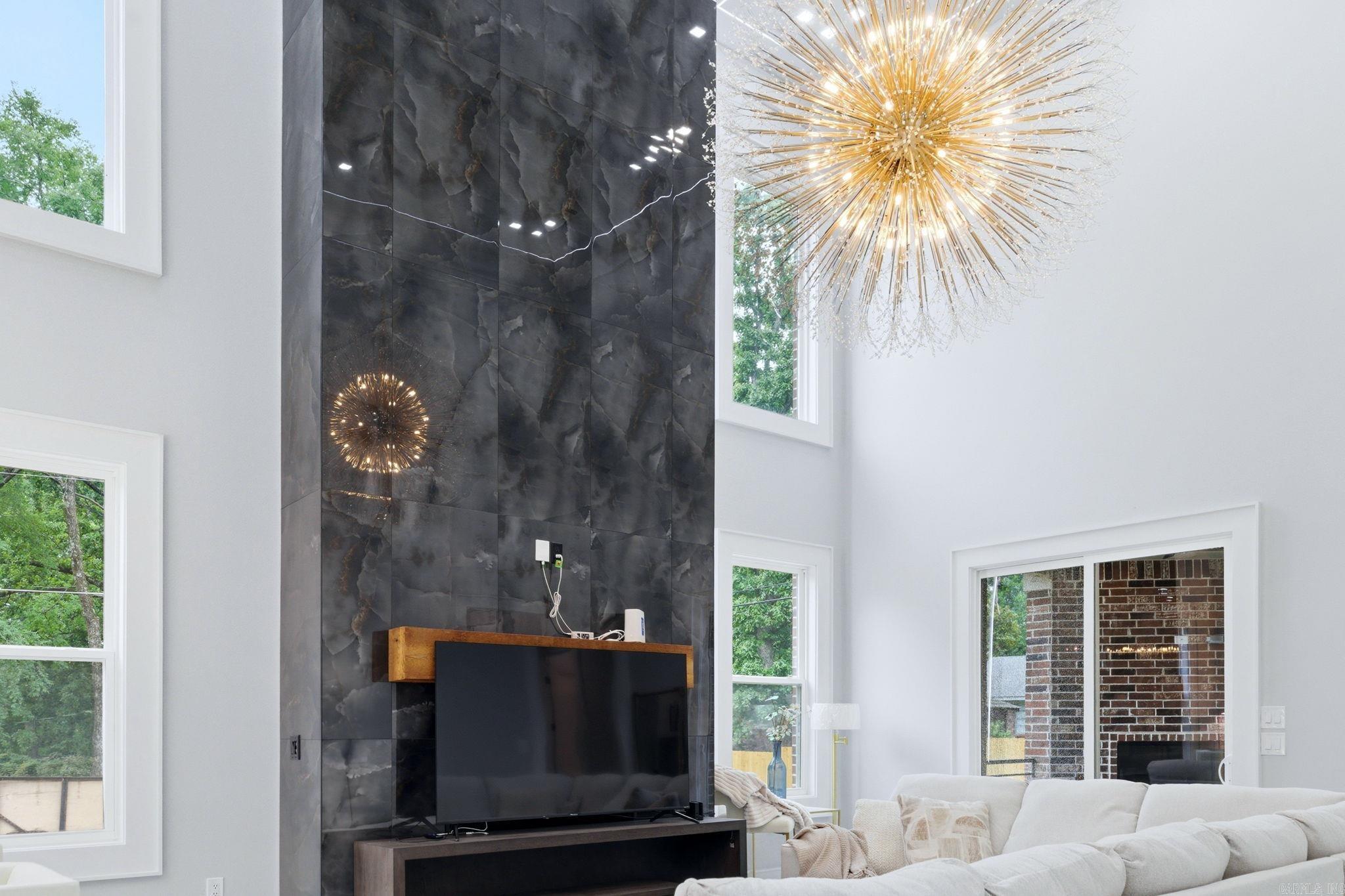 OAK GLEN - Residential