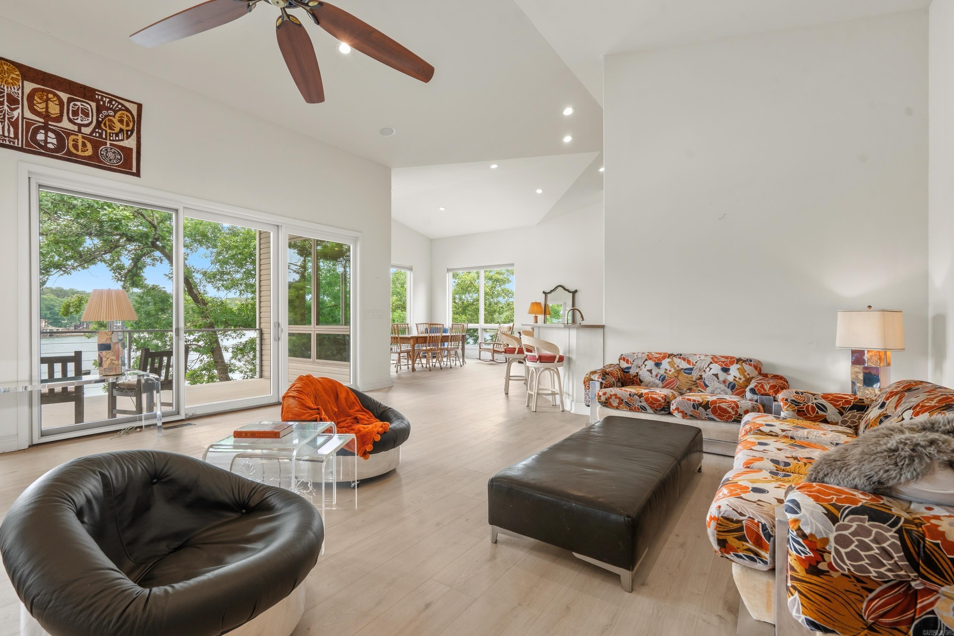 TIBURON - Residential