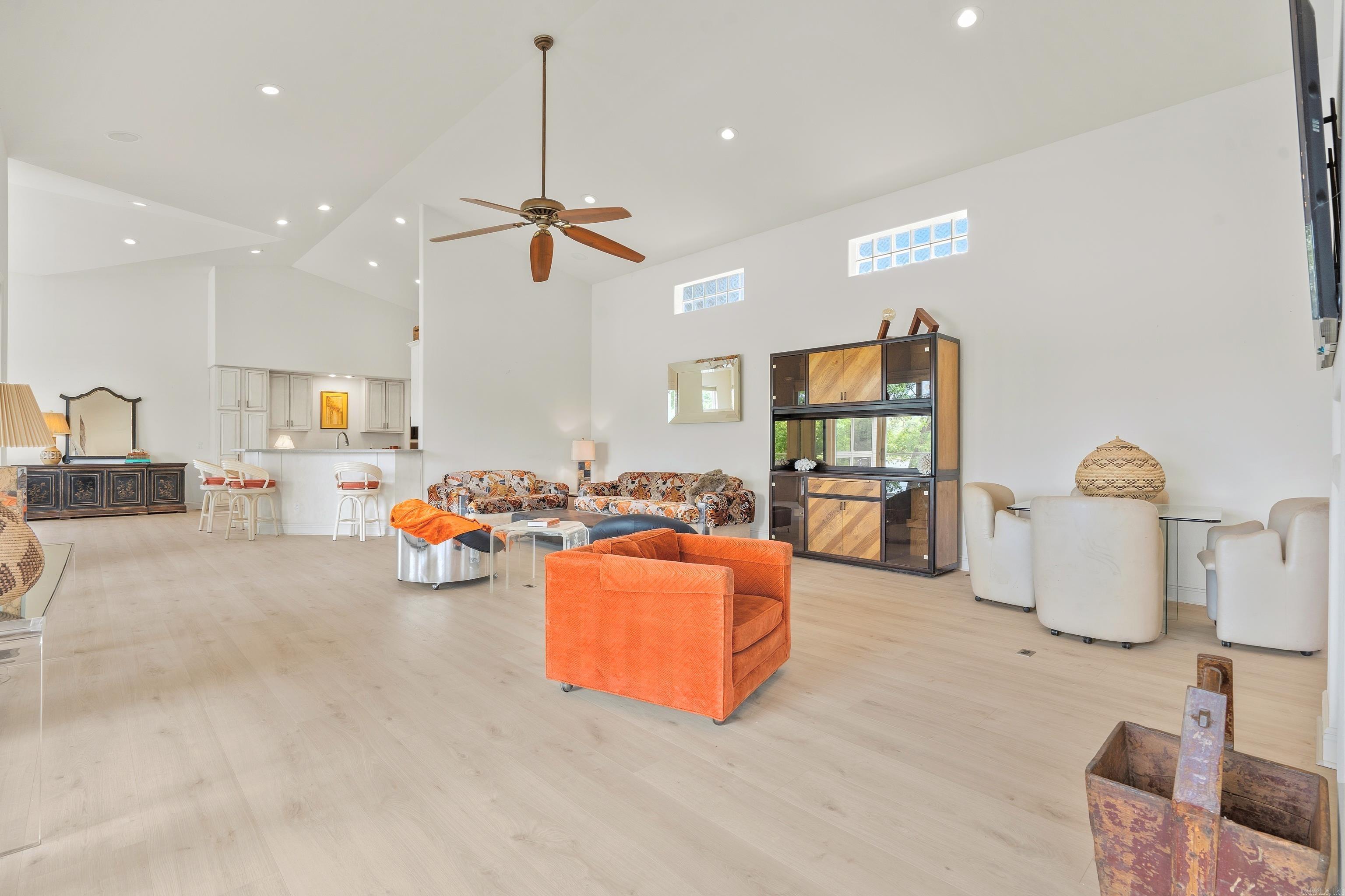 TIBURON - Residential