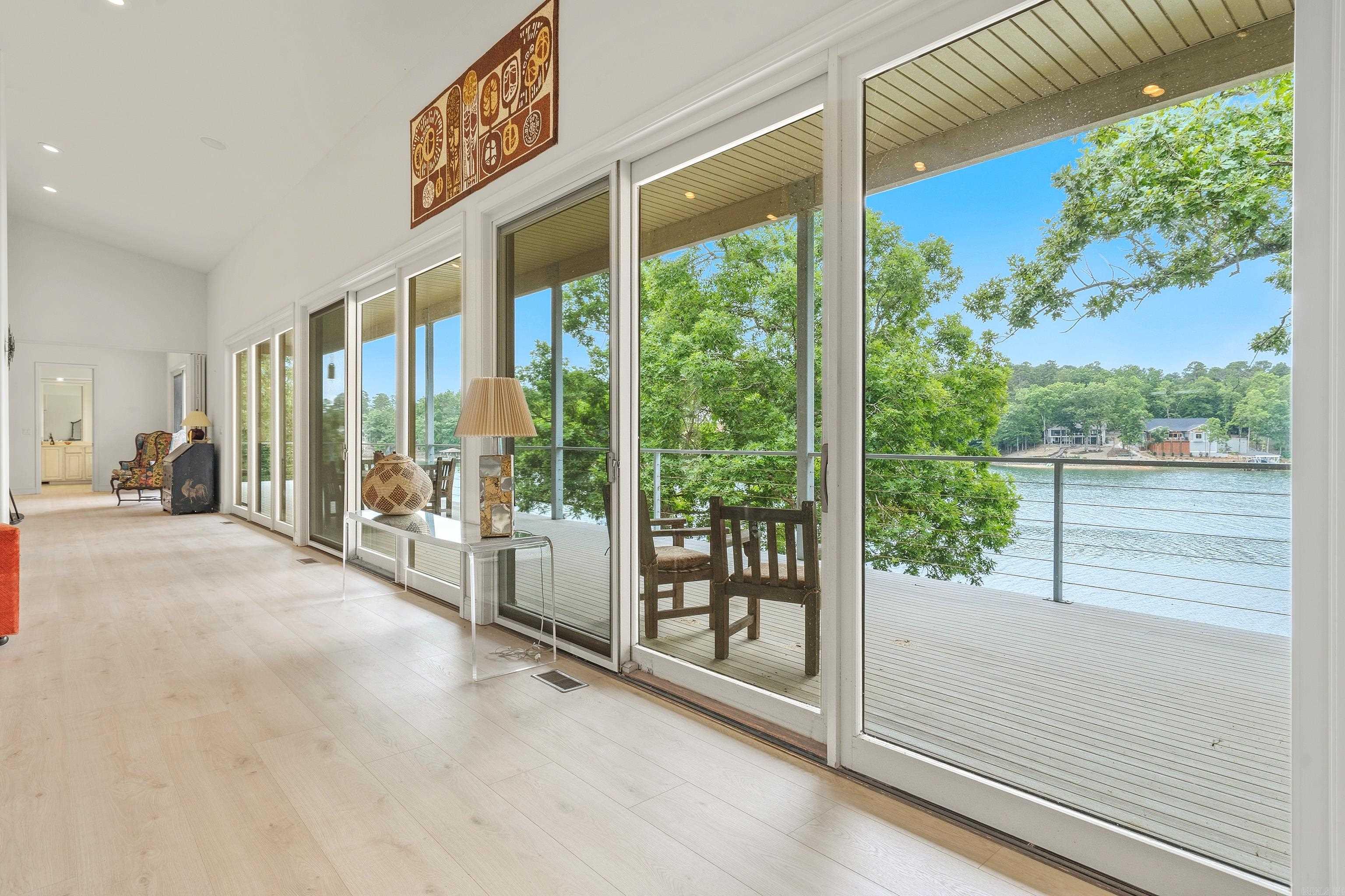 TIBURON - Residential