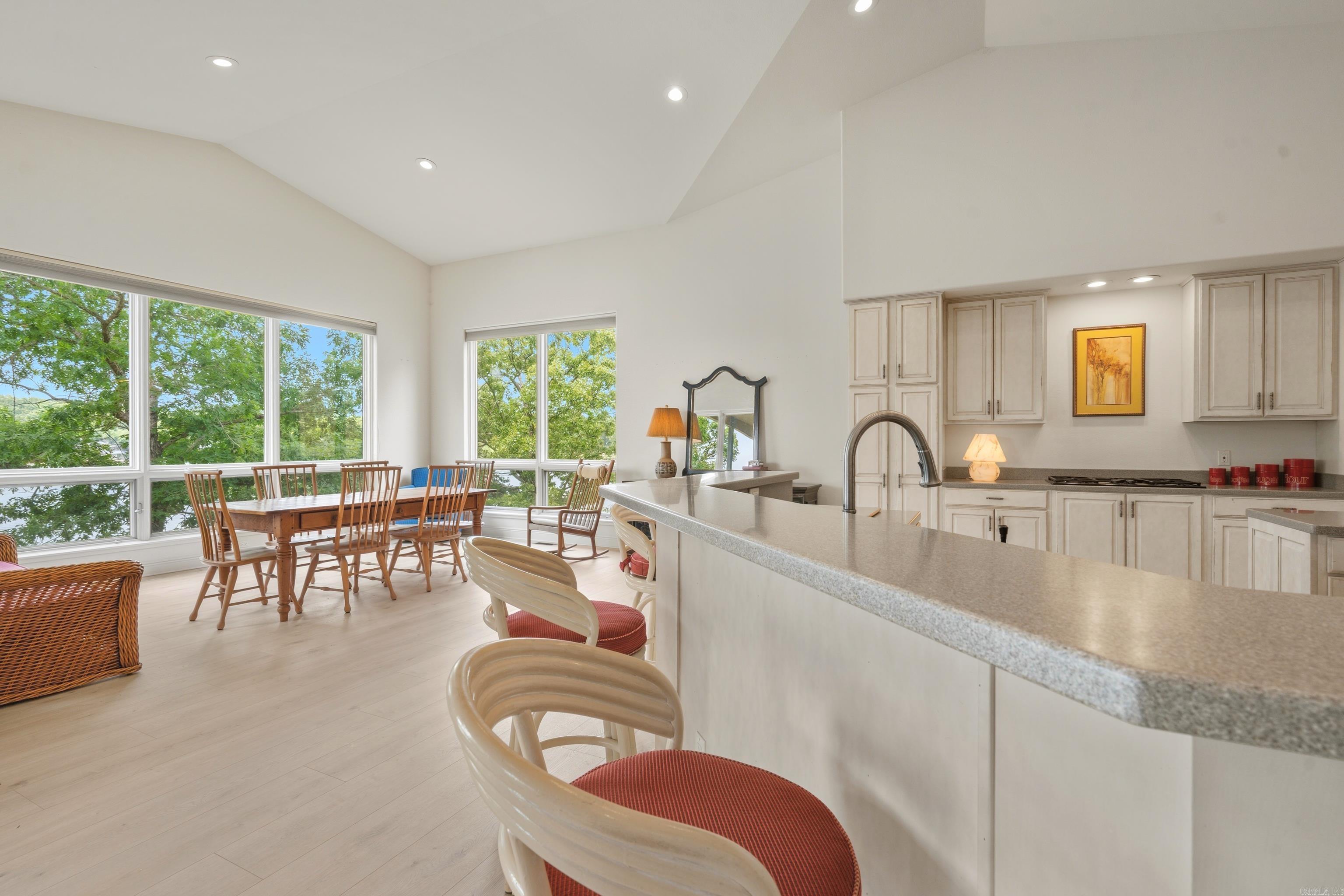 TIBURON - Residential