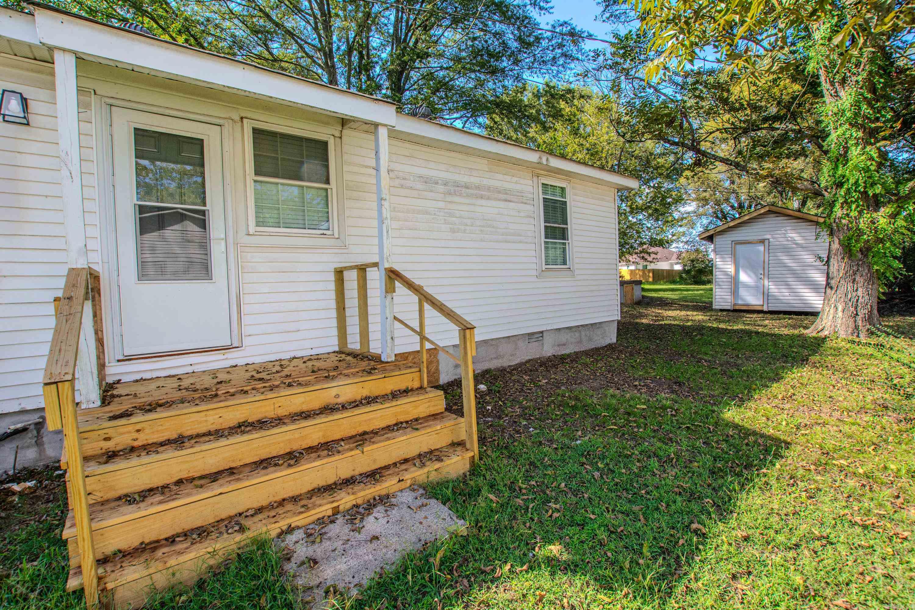 SUNNYSIDE HILLS ADDN TO JACK - Residential