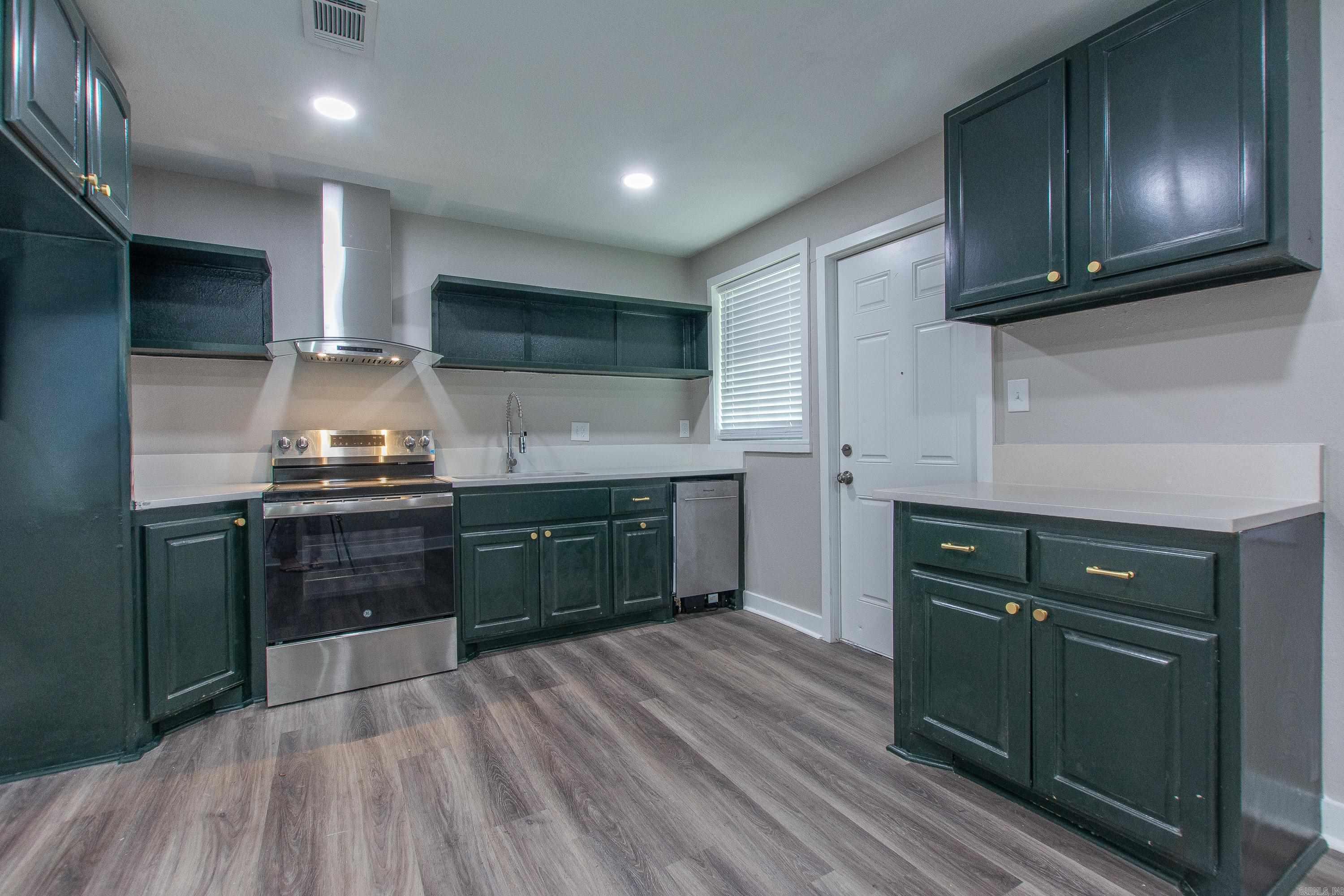 SUNNYSIDE HILLS ADDN TO JACK - Residential