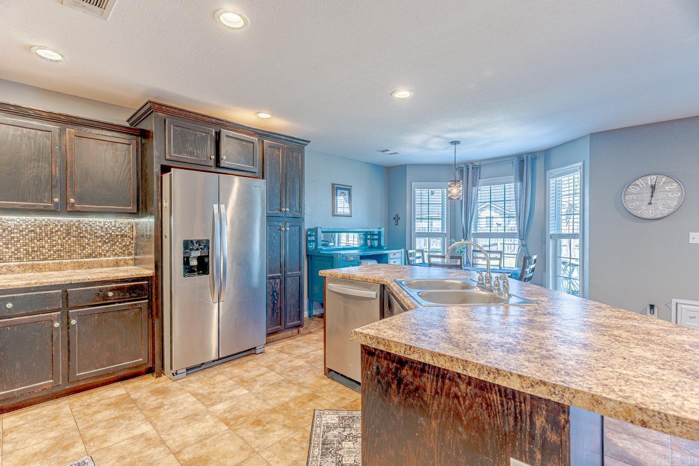 WINDSOR LANDING - Residential